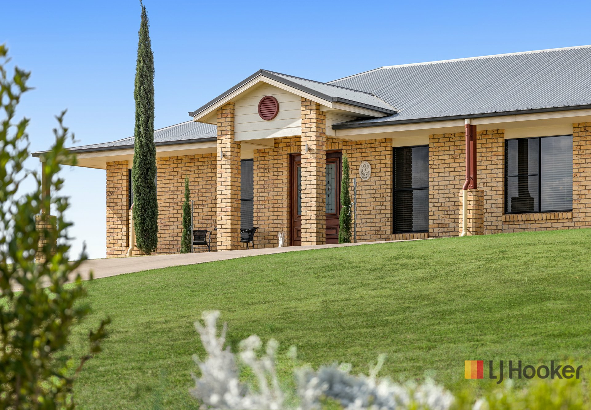 23-25 Verney Drive — photo from LJ Hooker Warwick