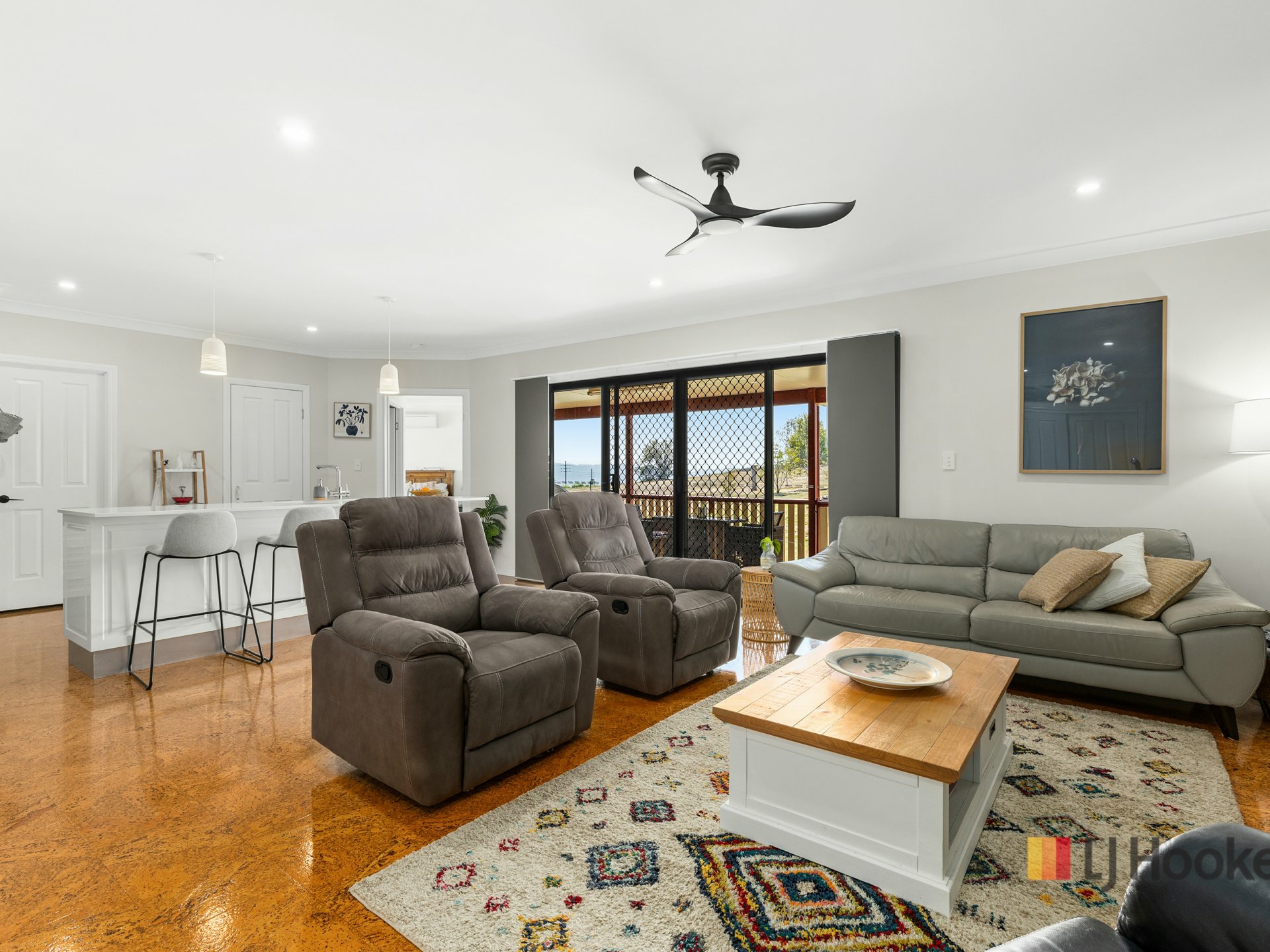 23-25 Verney Drive — photo 5 of 26