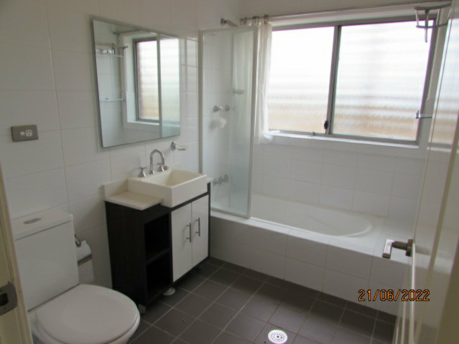51/17-21 Poplar Crescent, BRADBURY
