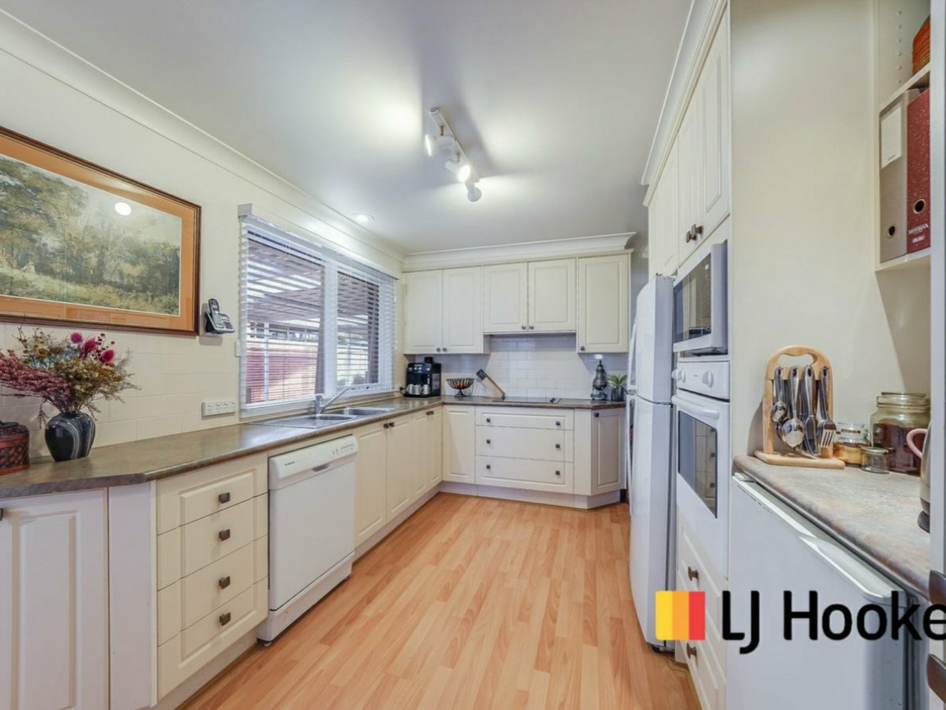 247 St Johns Road, BRADBURY