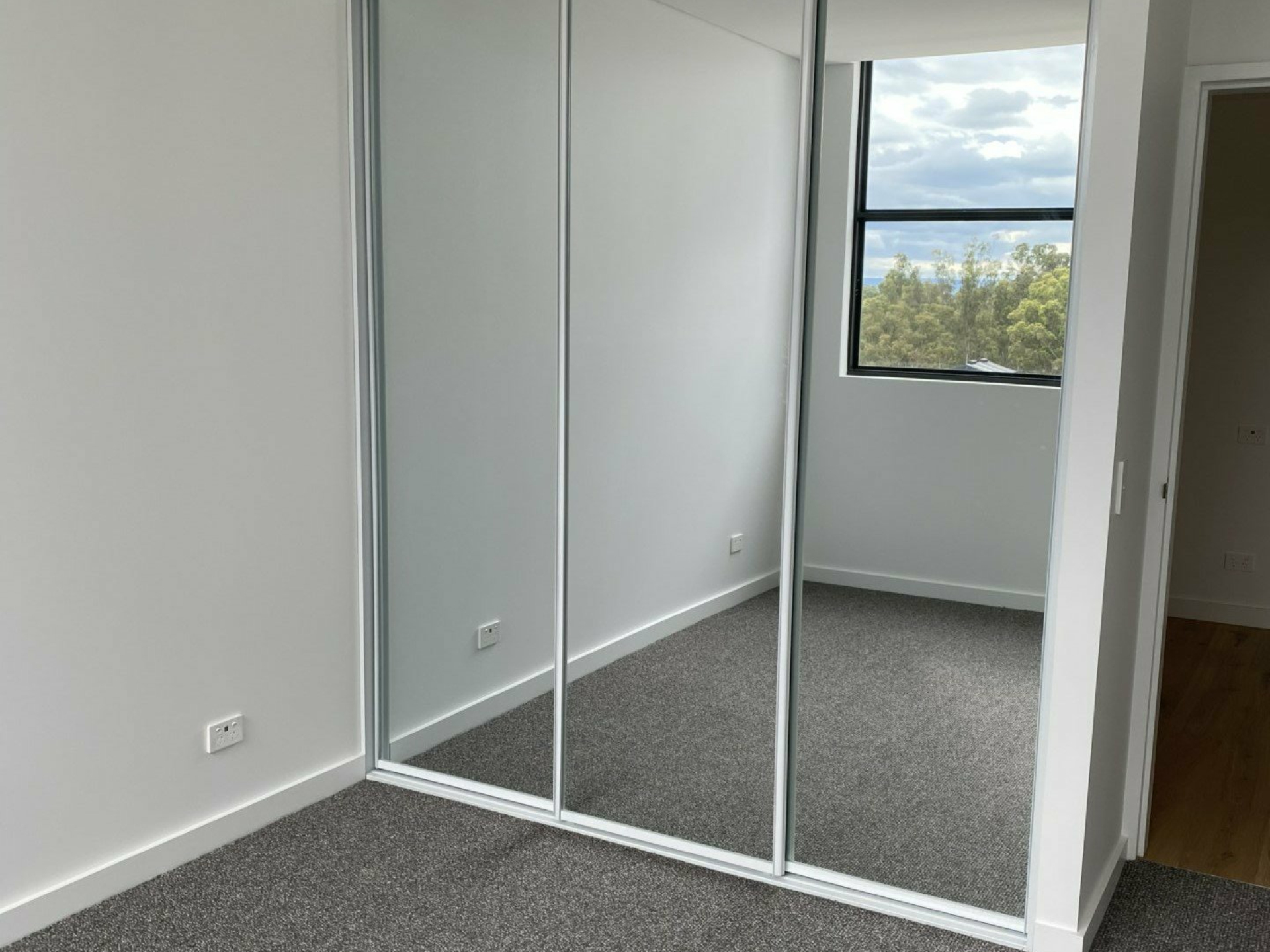 Apartment 401/40D Somerset Avenue, NARELLAN
