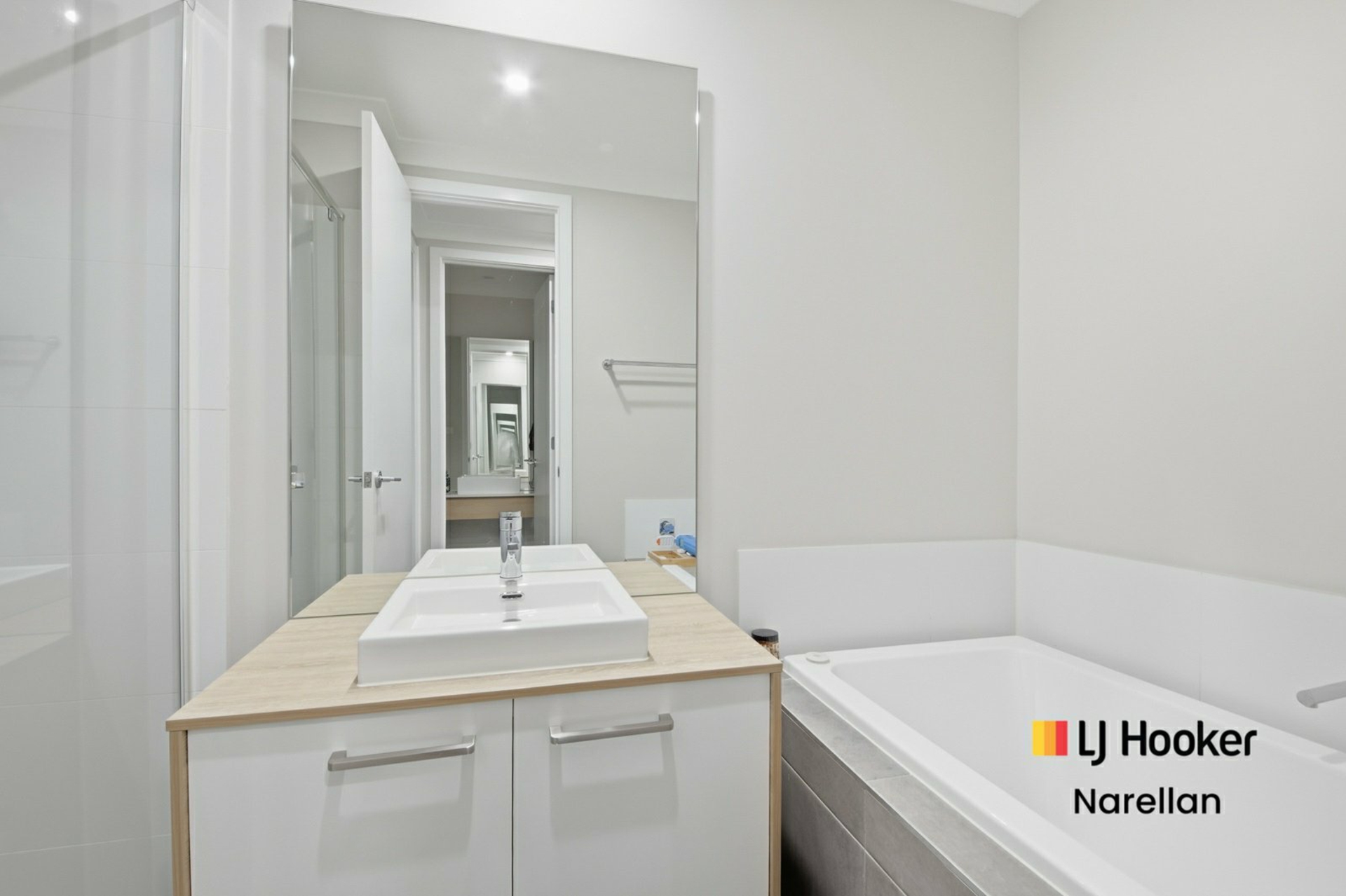 8 Eccles Lane — photo 9 of 11