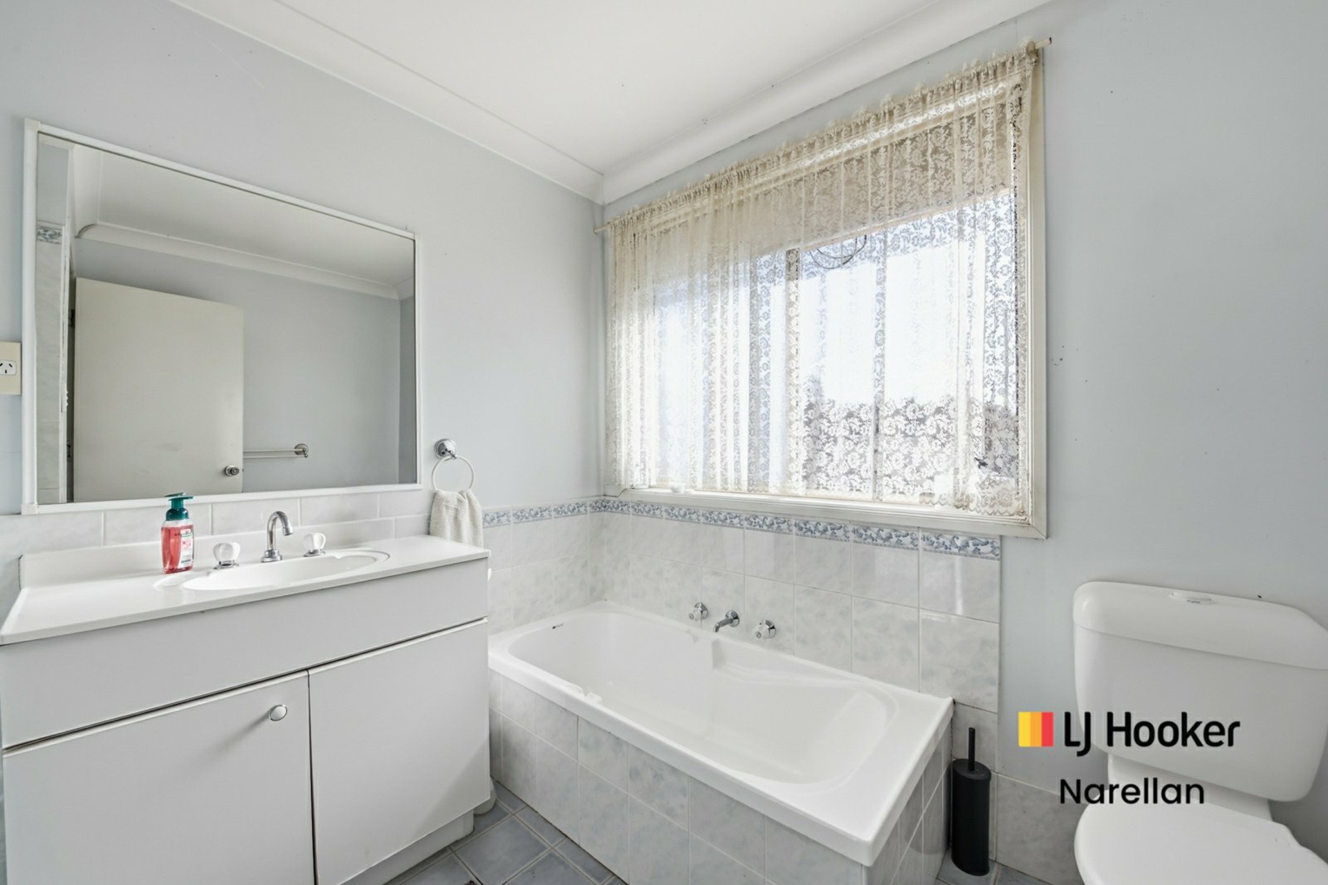 11B Hughes Street — photo 8 of 10