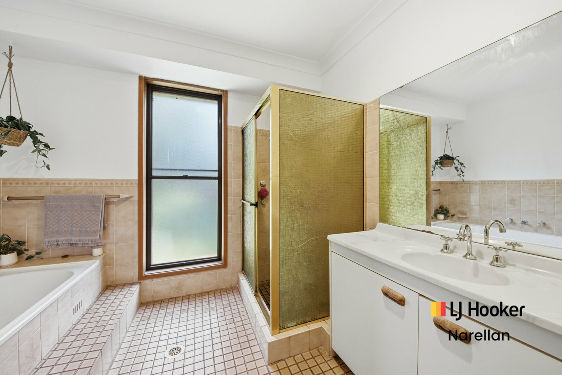 280 Oaks Road — photo 4 of 12