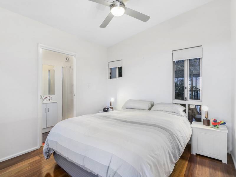 4 Gwongorella Parade, SPRINGBROOK
