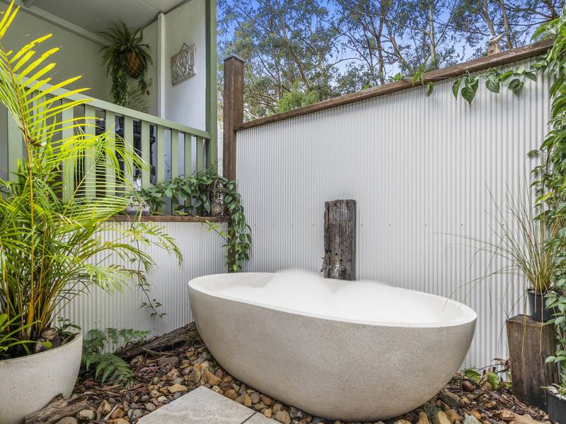 16 Canyon Parade, SPRINGBROOK