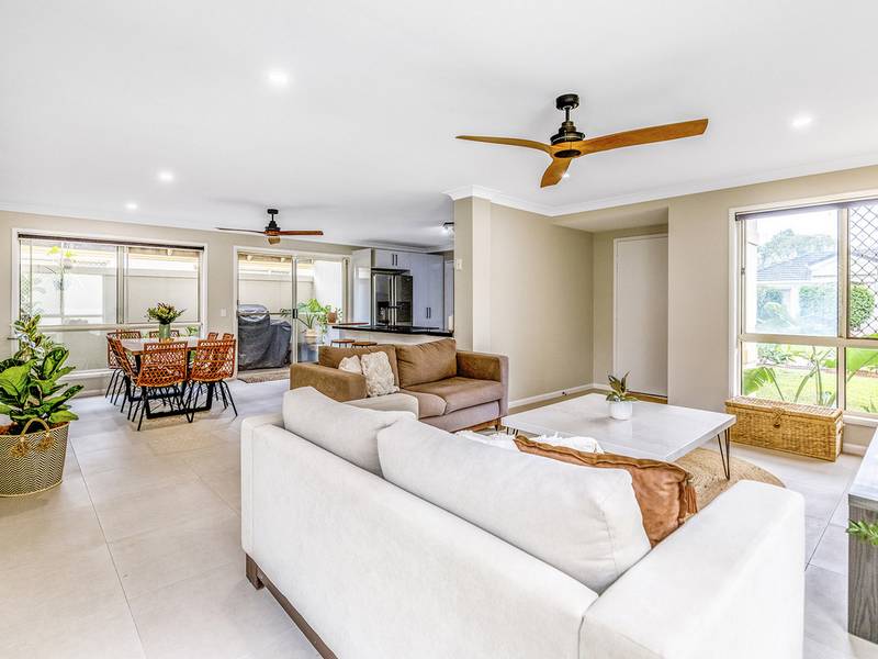 52/2-4 Langport Parade, MUDGEERABA