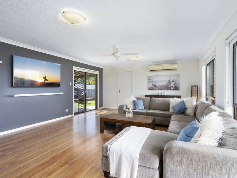 54 Pappas Way, Carrara