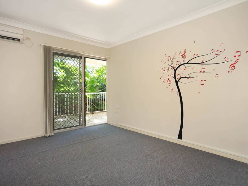 120 Mudgeeraba Rd,, MUDGEERABA