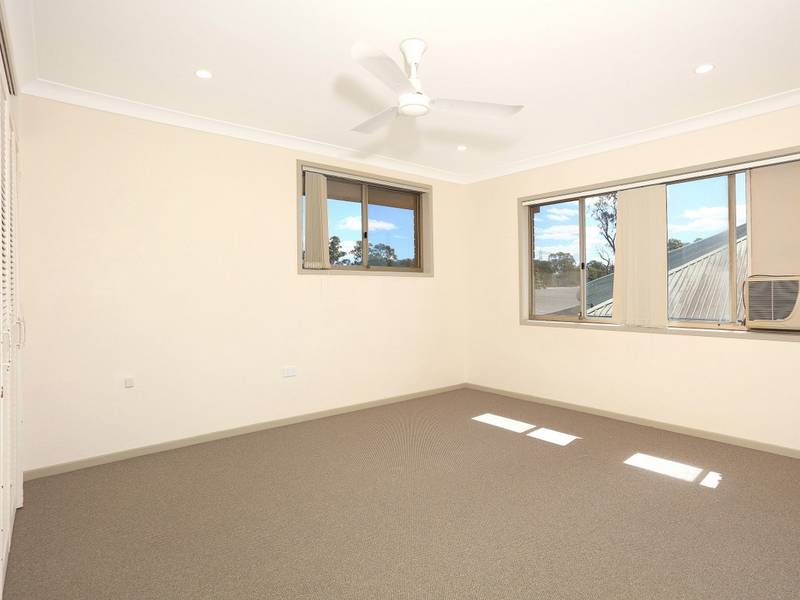 120 Mudgeeraba Rd,, MUDGEERABA