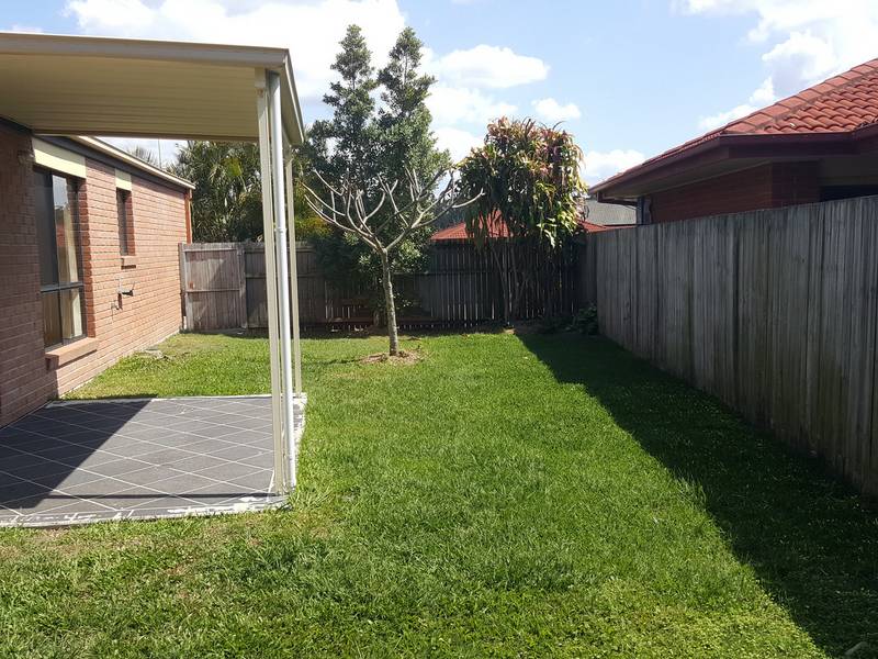32 Gumleaf Drive, MOLENDINAR