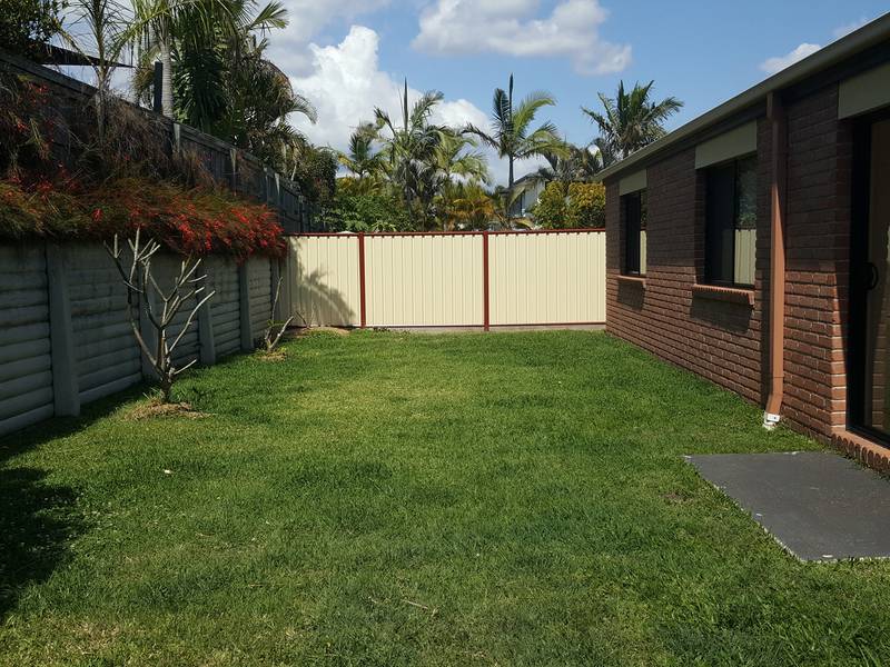 32 Gumleaf Drive, MOLENDINAR