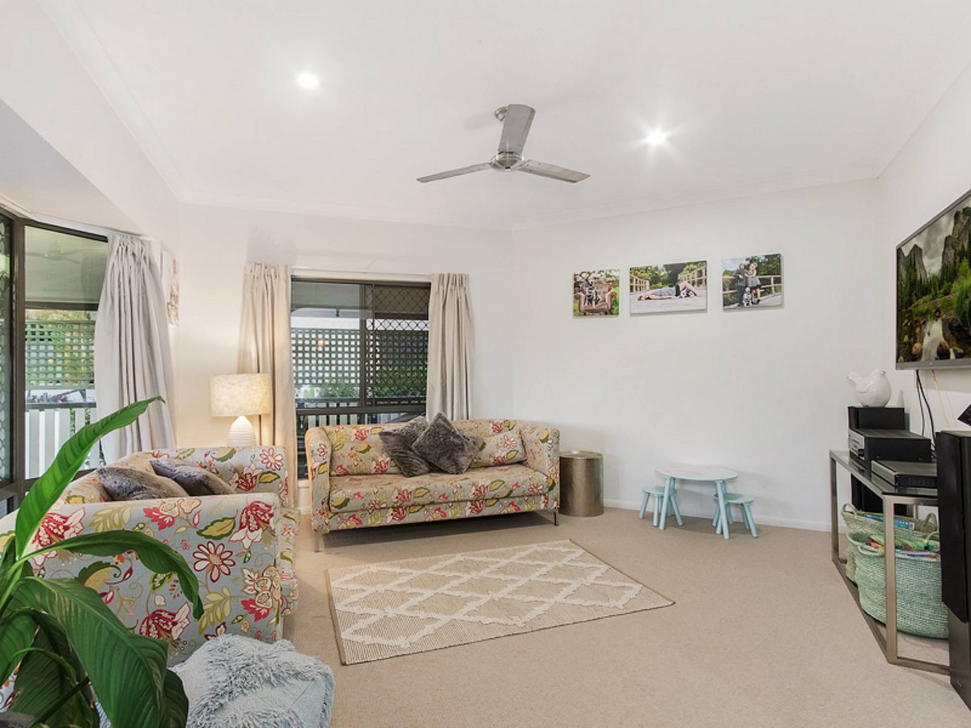 8 Parrott Court, GILSTON
