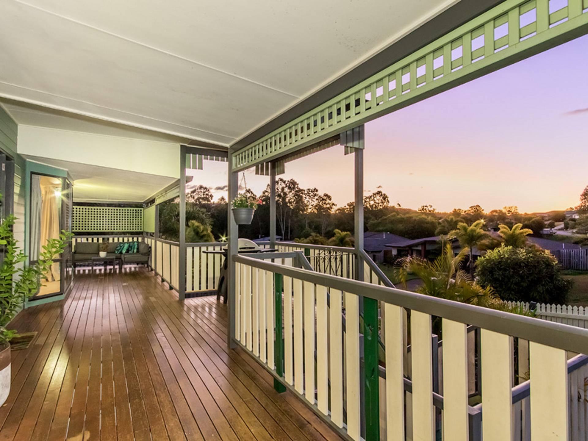 8 Parrott Court, GILSTON