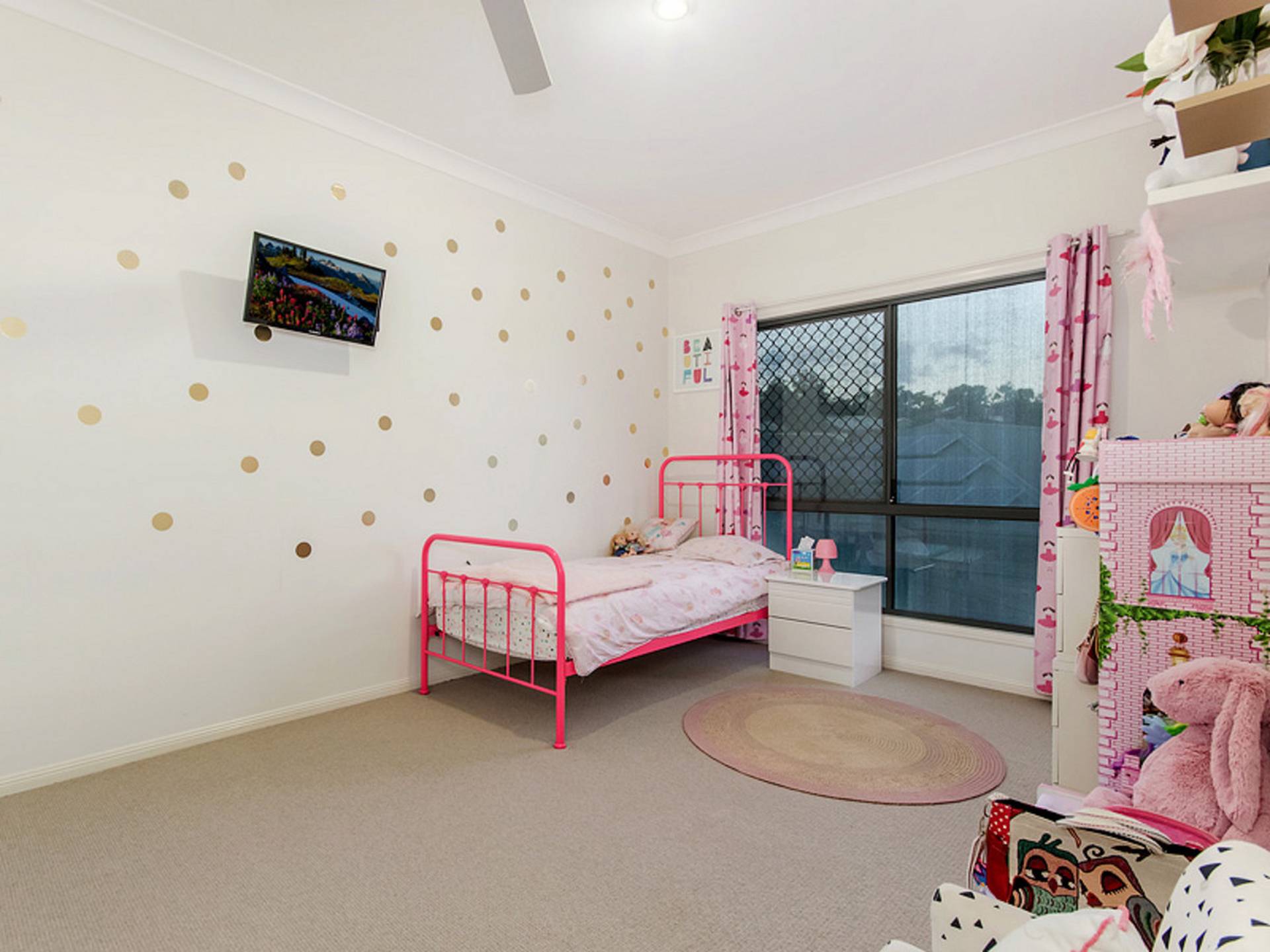 8 Parrott Court, GILSTON