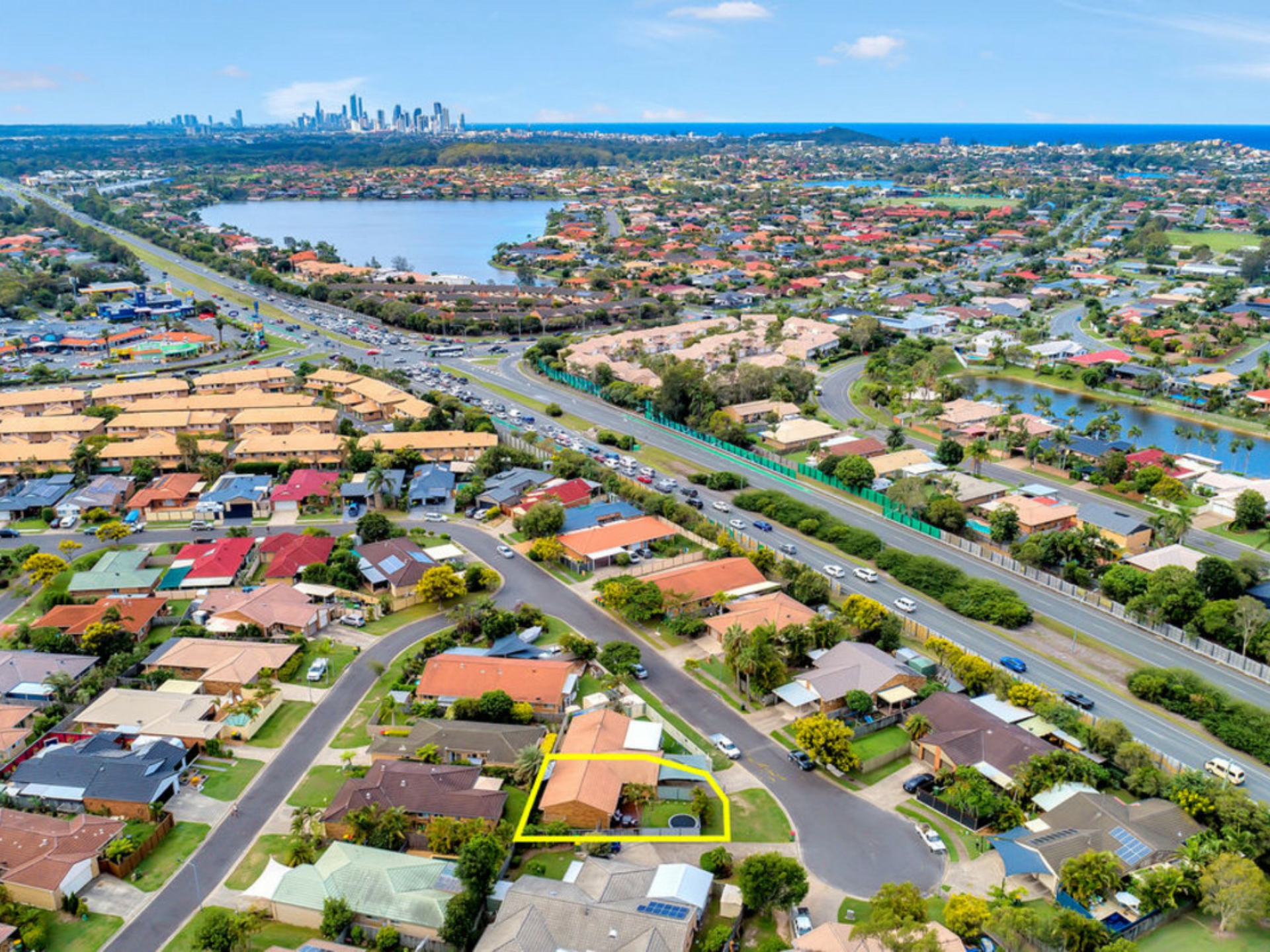 2/19 Mojave Drive Burleigh Waters QLD