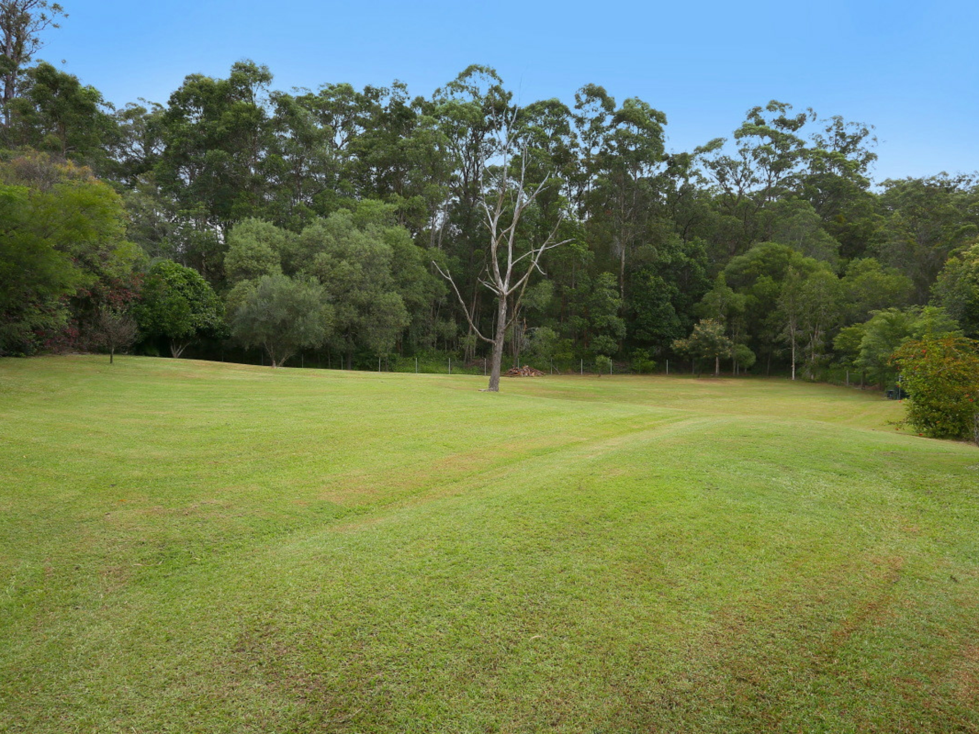 2 Waldorf Place, MAUDSLAND
