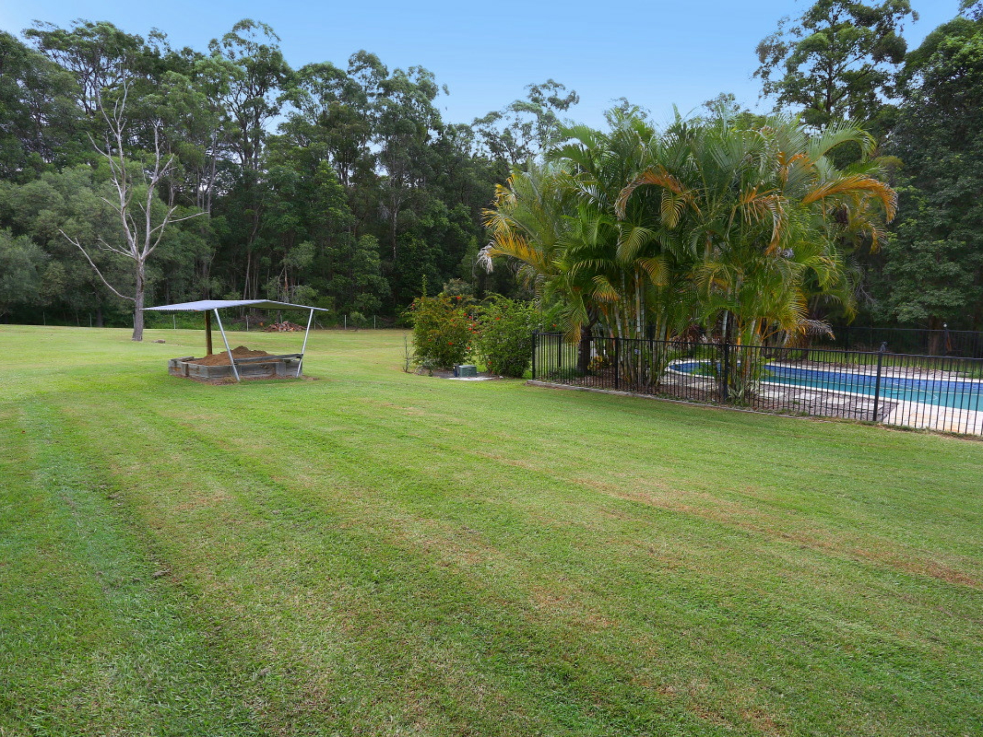 2 Waldorf Place, MAUDSLAND