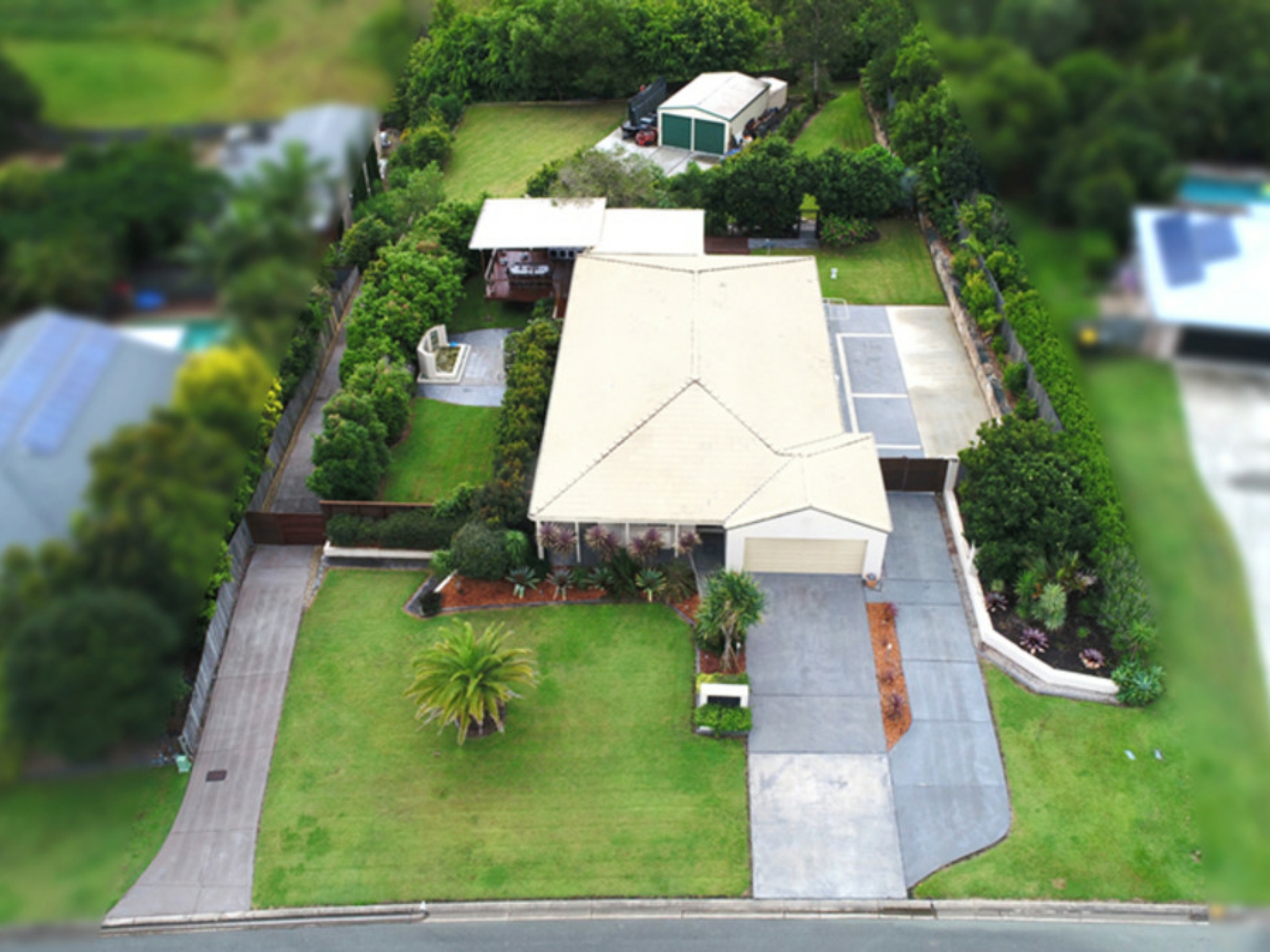 10 Pasture Place, MOUNT NATHAN