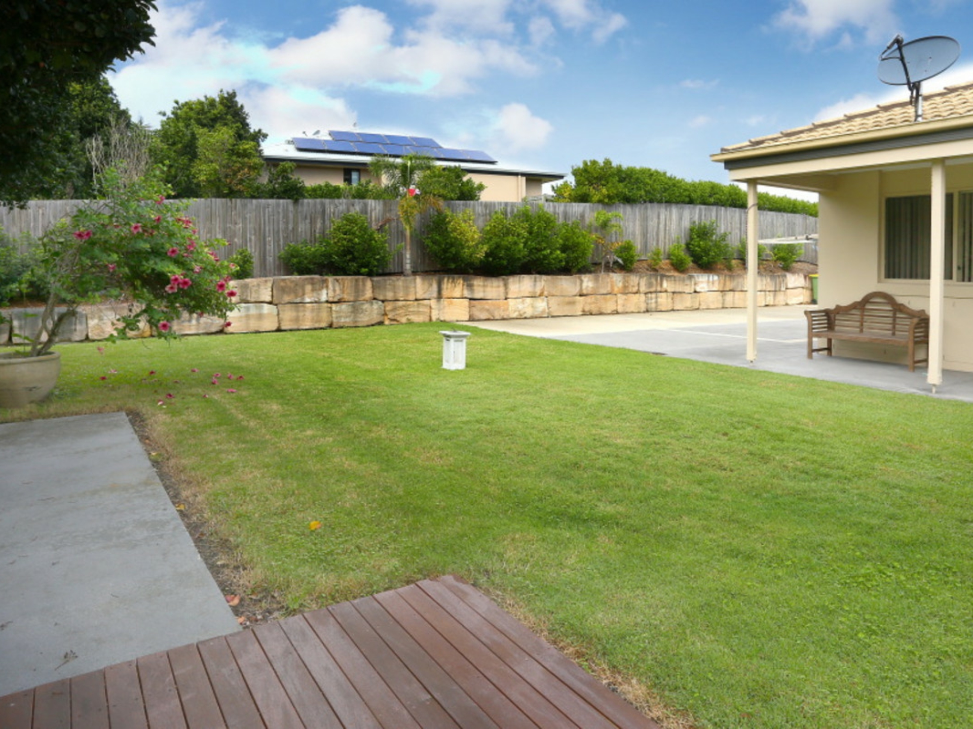 10 Pasture Place, MOUNT NATHAN