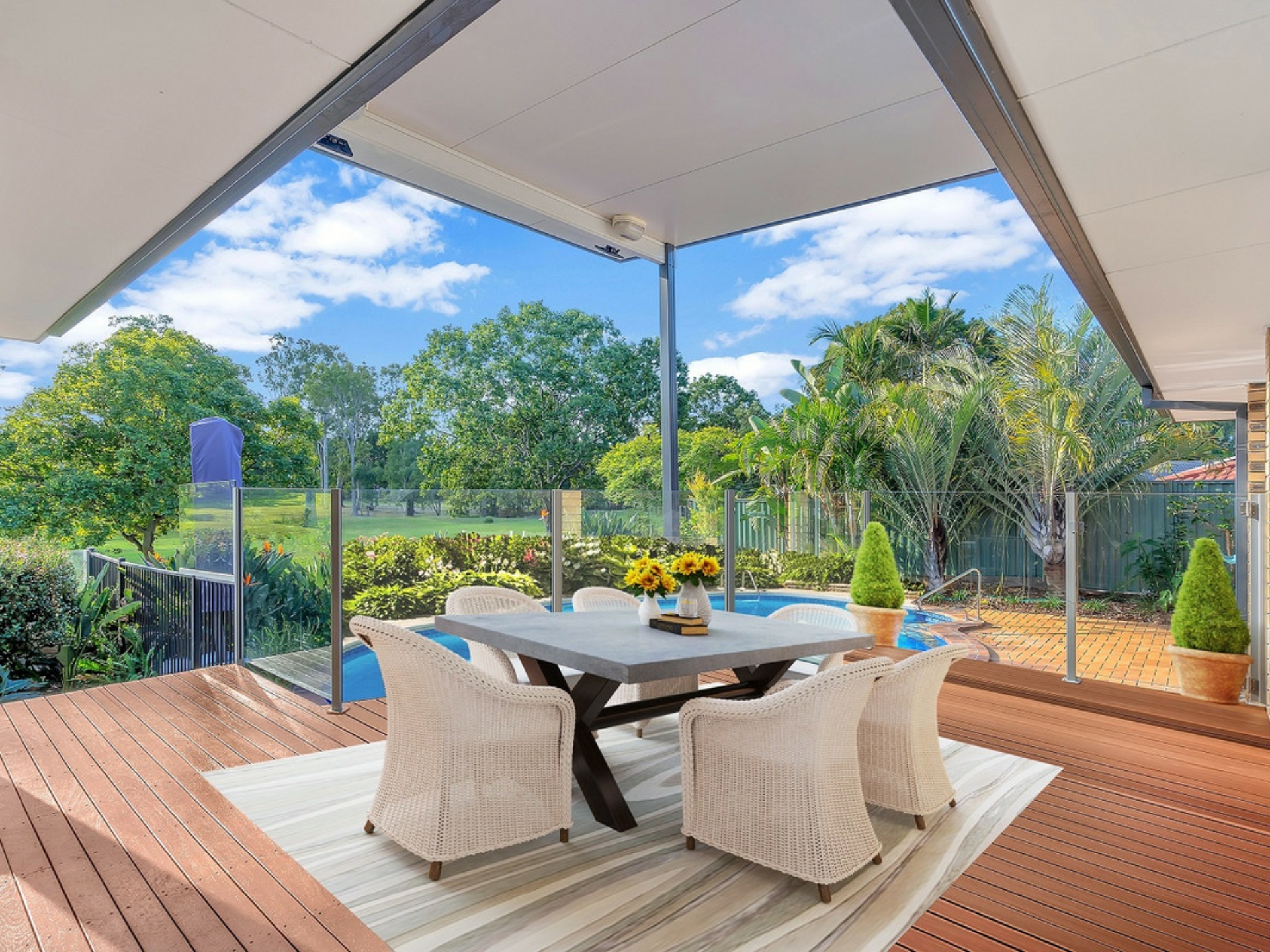 8 Morwell Court, Helensvale