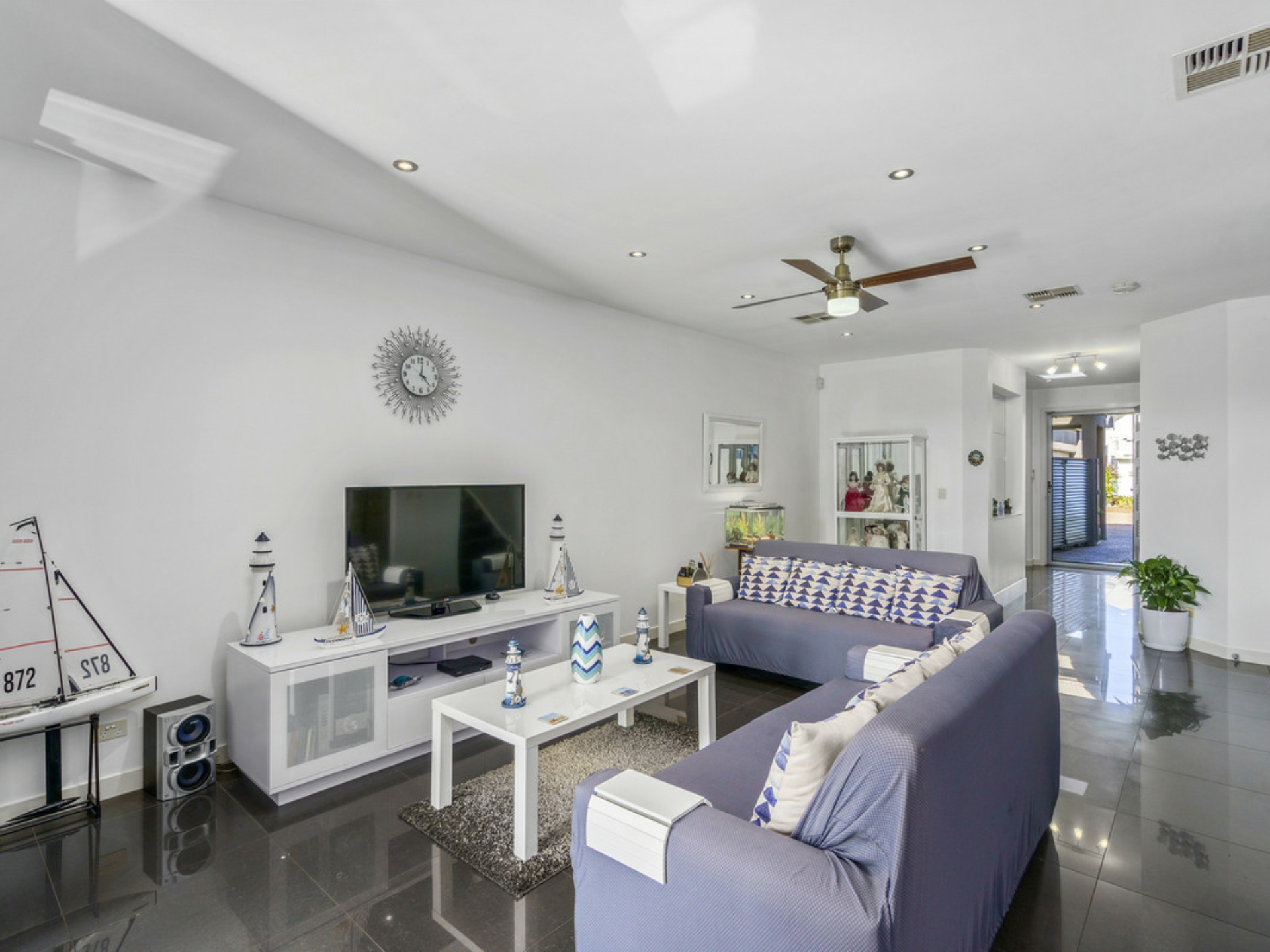 2/5021 Emerald Island Drive, CARRARA