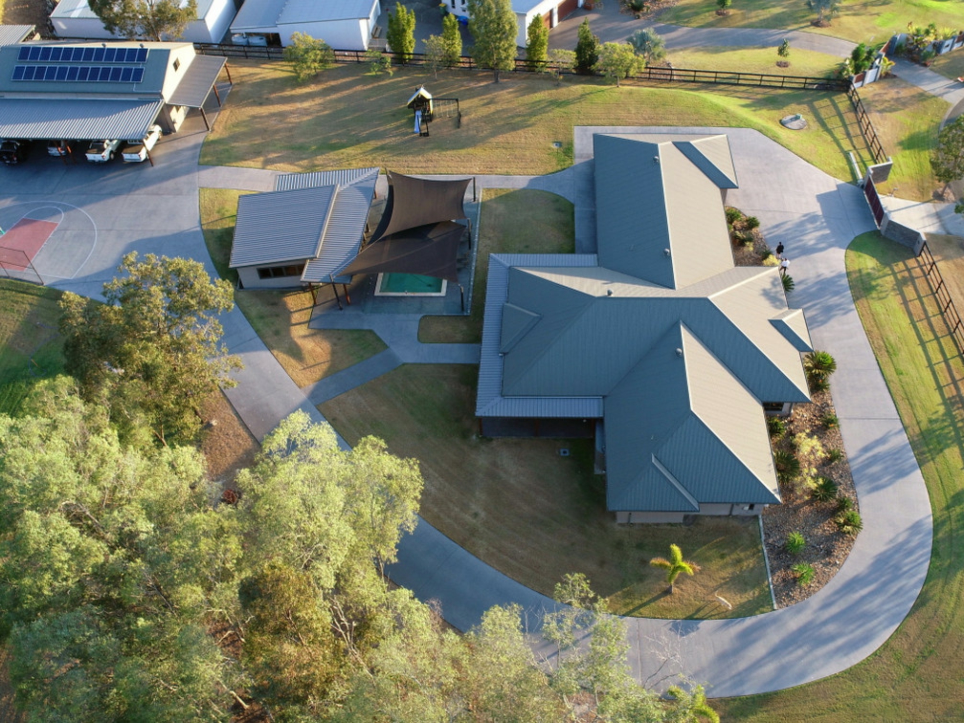 41 Lagoon Park Drive, MAUDSLAND