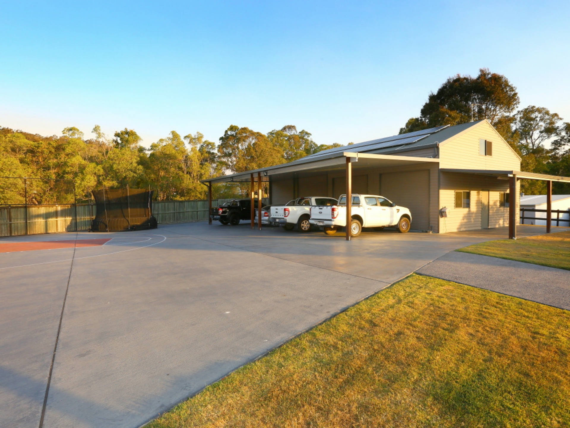 41 Lagoon Park Drive, MAUDSLAND
