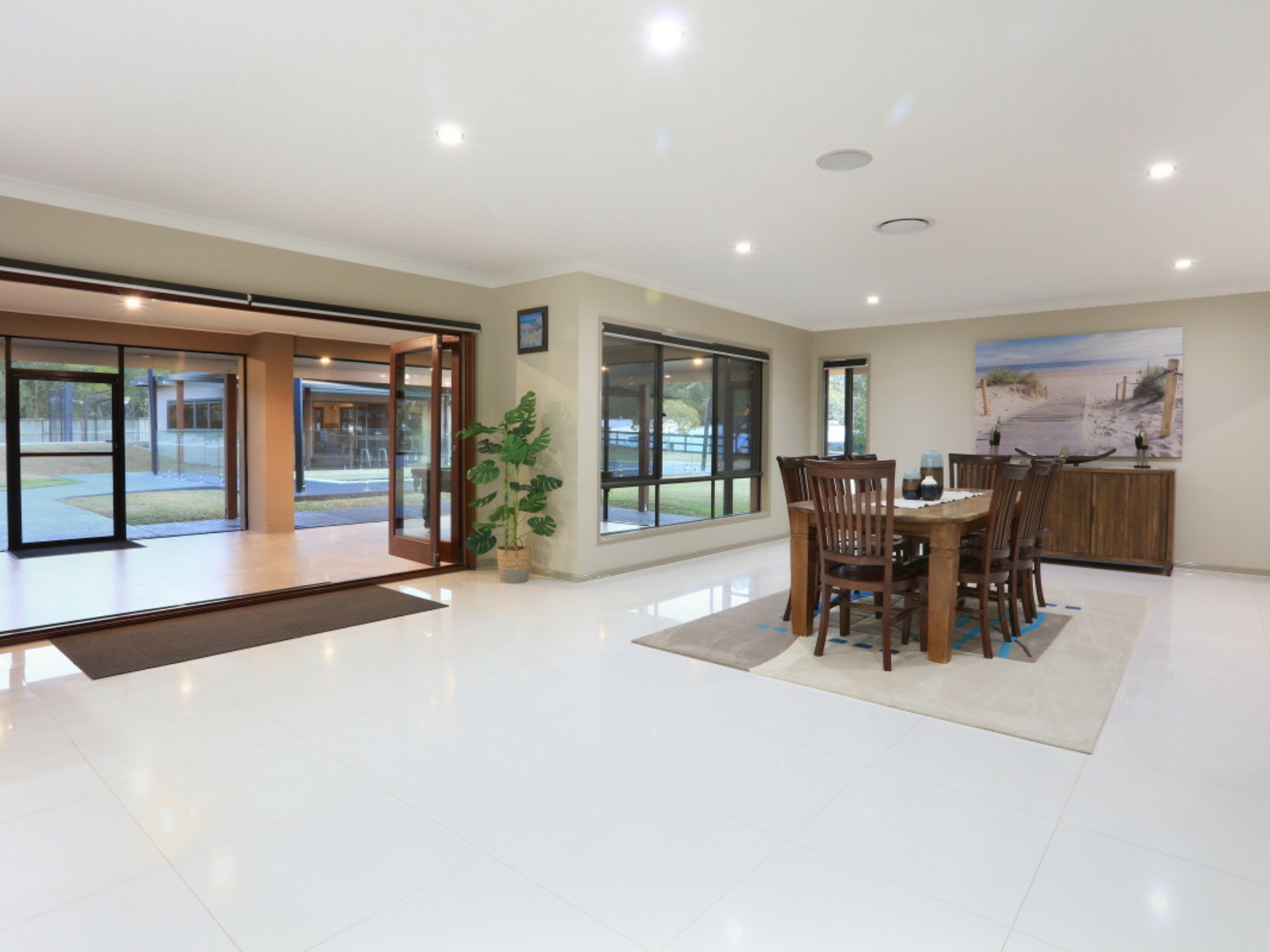 41 Lagoon Park Drive, MAUDSLAND