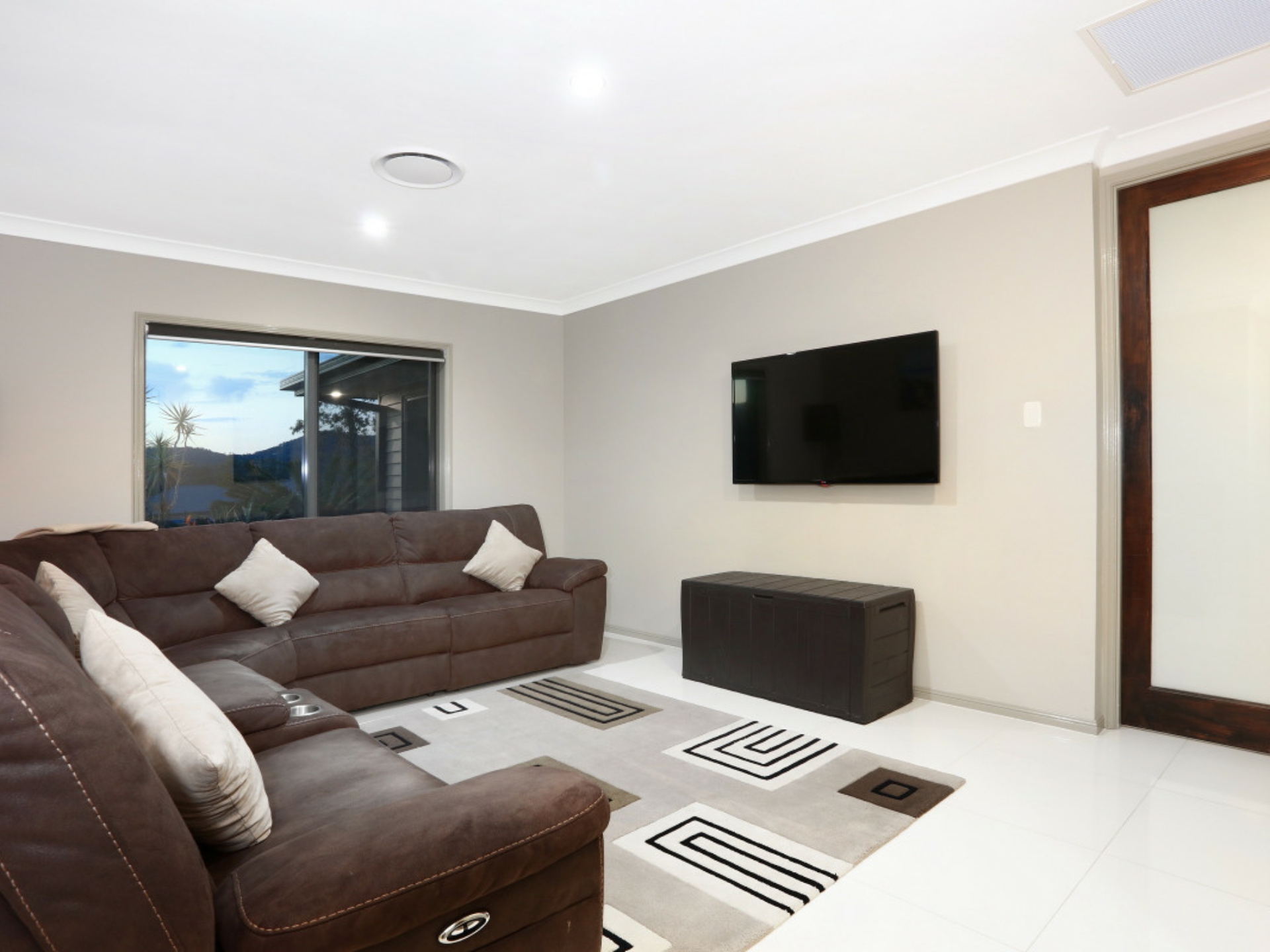 41 Lagoon Park Drive, MAUDSLAND