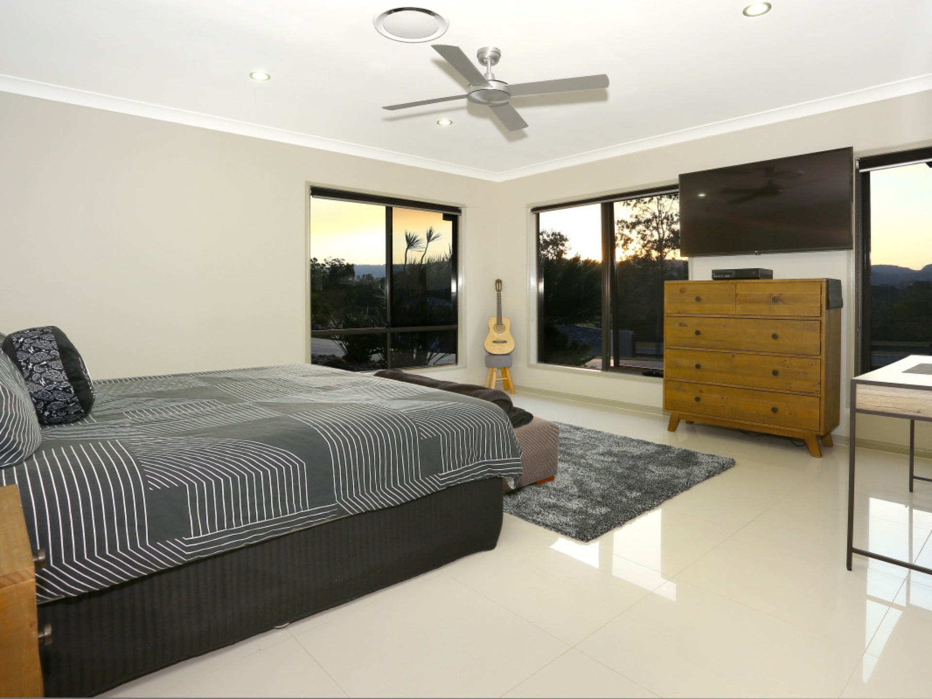 41 Lagoon Park Drive, MAUDSLAND