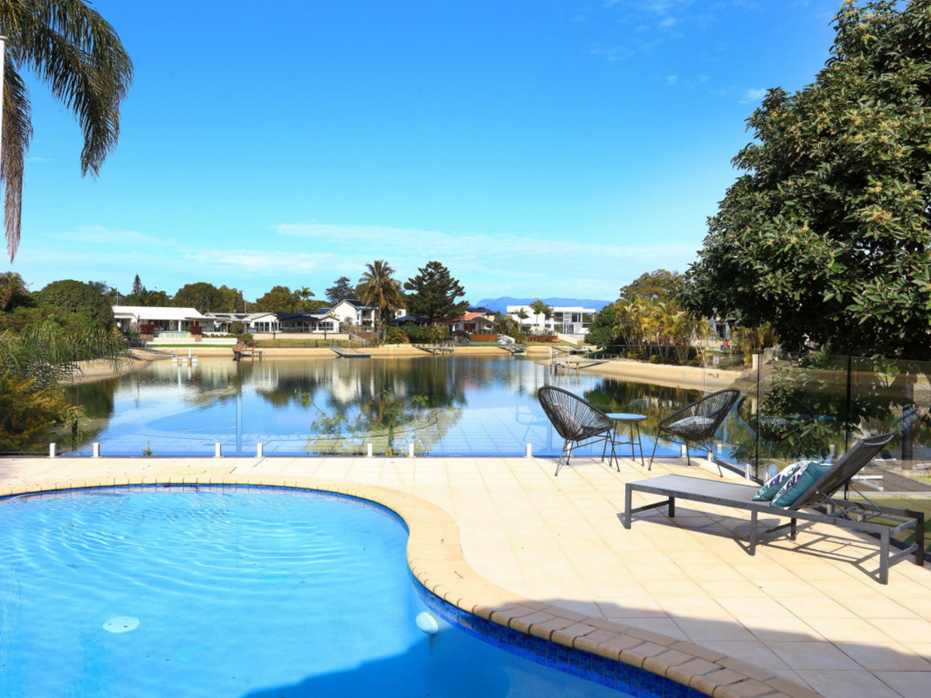 6 Alma Street Broadbeach Waters QLD