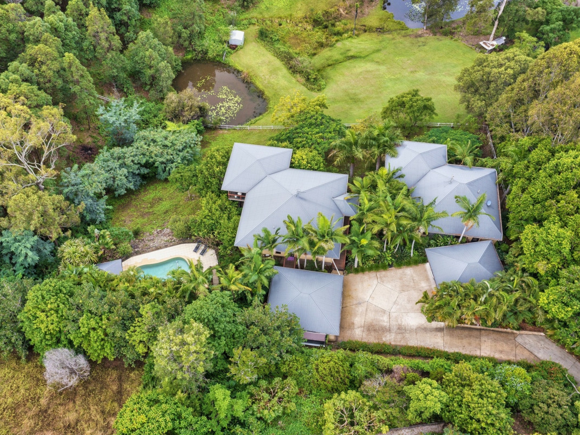 10 Country View Drive, NERANG