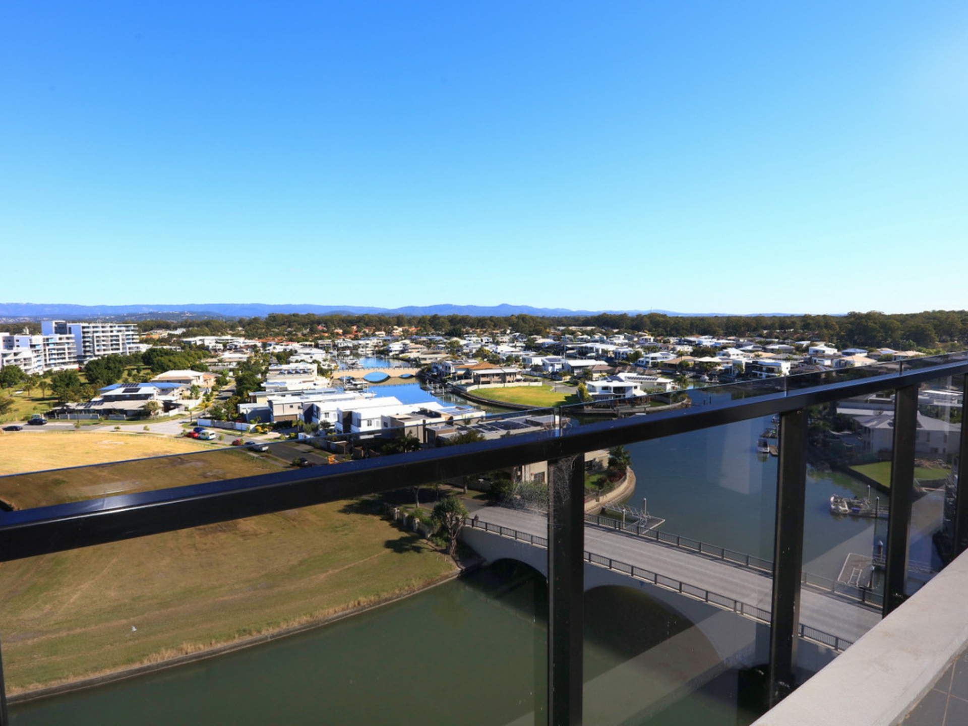 3903/25-31 East Quay Drive, BIGGERA WATERS