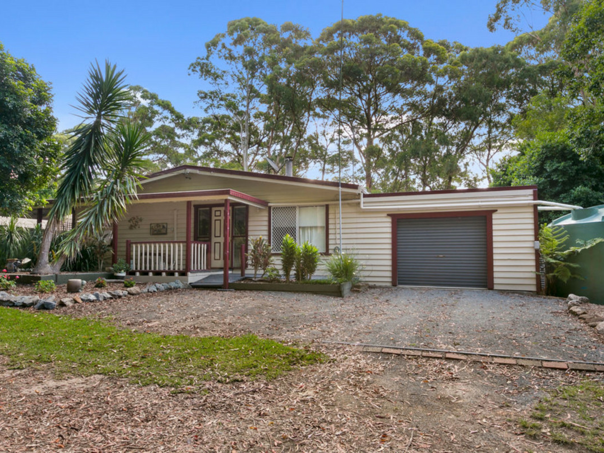 2138 Springbrook Road, Springbrook