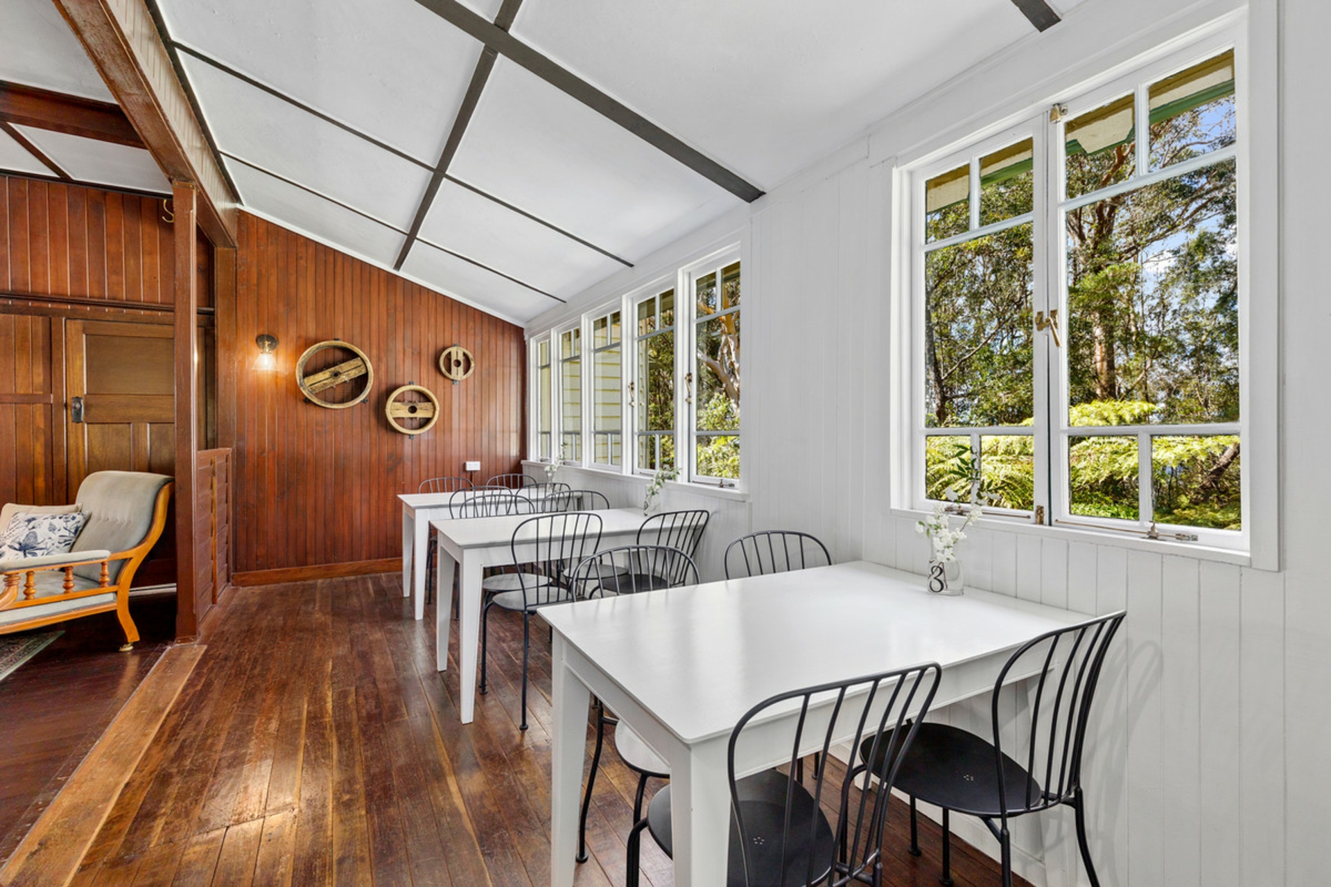 8 Canyon Parade, SPRINGBROOK