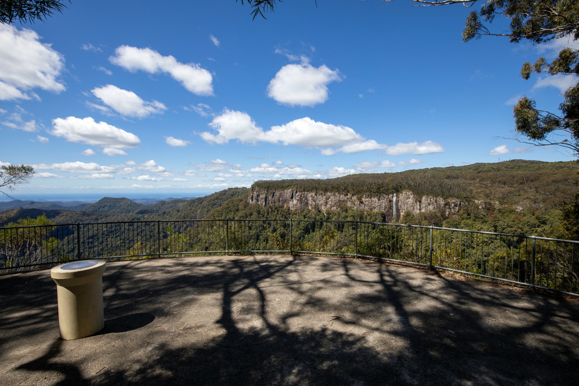 8 Canyon Parade, SPRINGBROOK