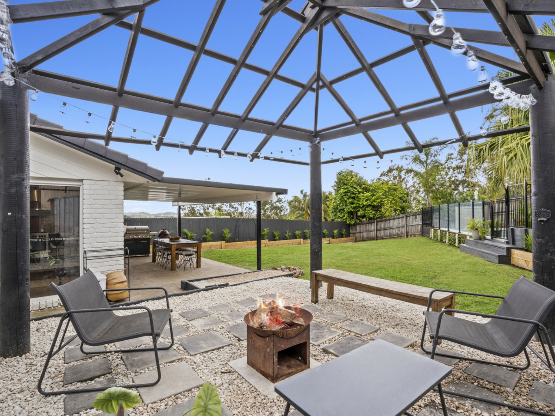 7 Lytham Court, Highland Park