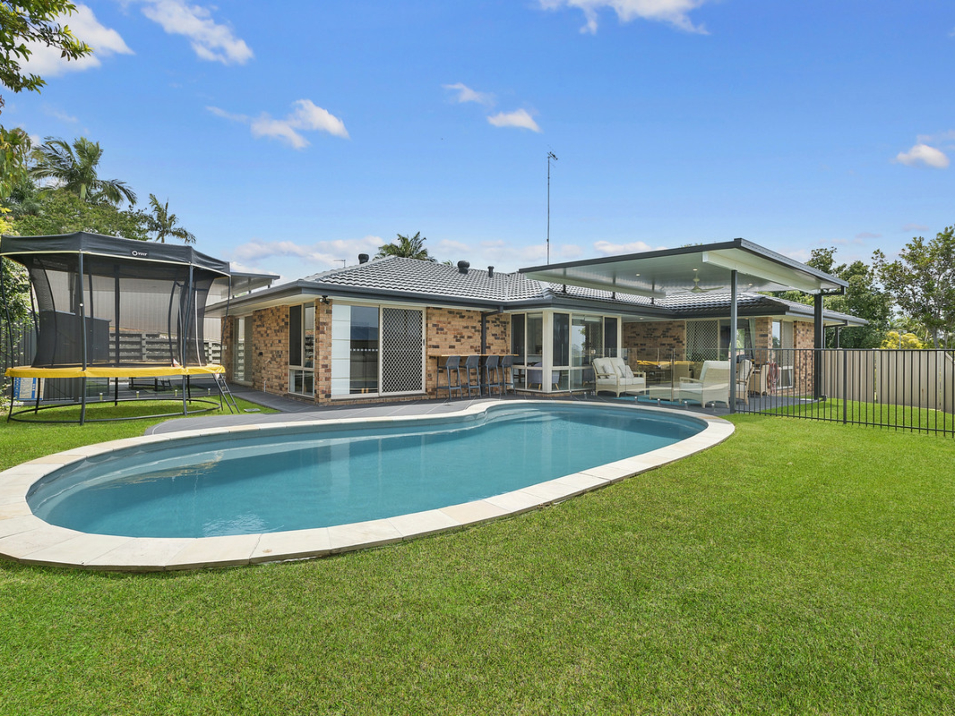 31 Michelmore Road, Carrara