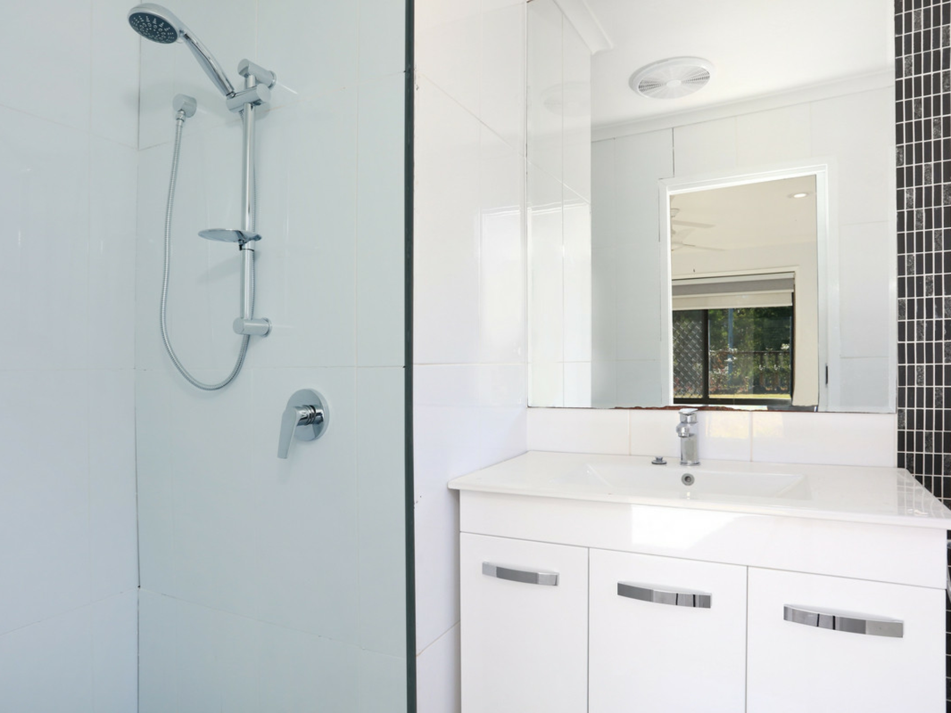 10 Natan Road, MUDGEERABA