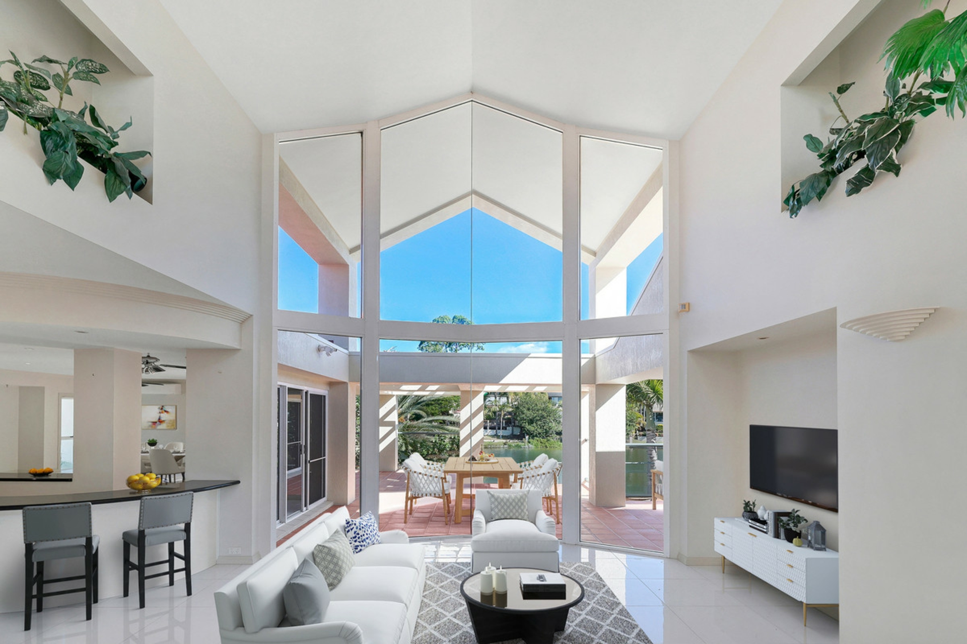 30 Kuranda Drive, ROBINA
