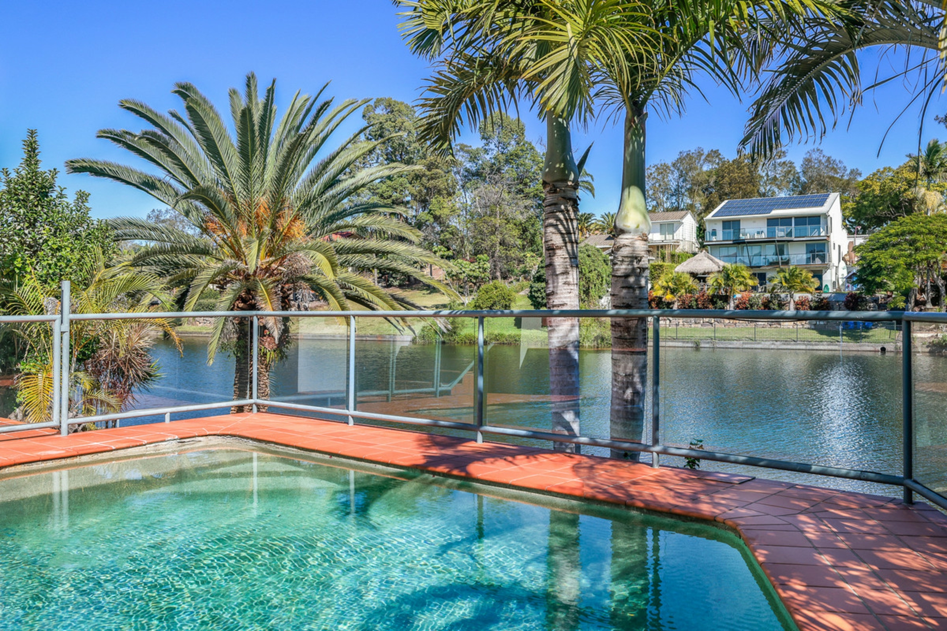 30 Kuranda Drive, ROBINA