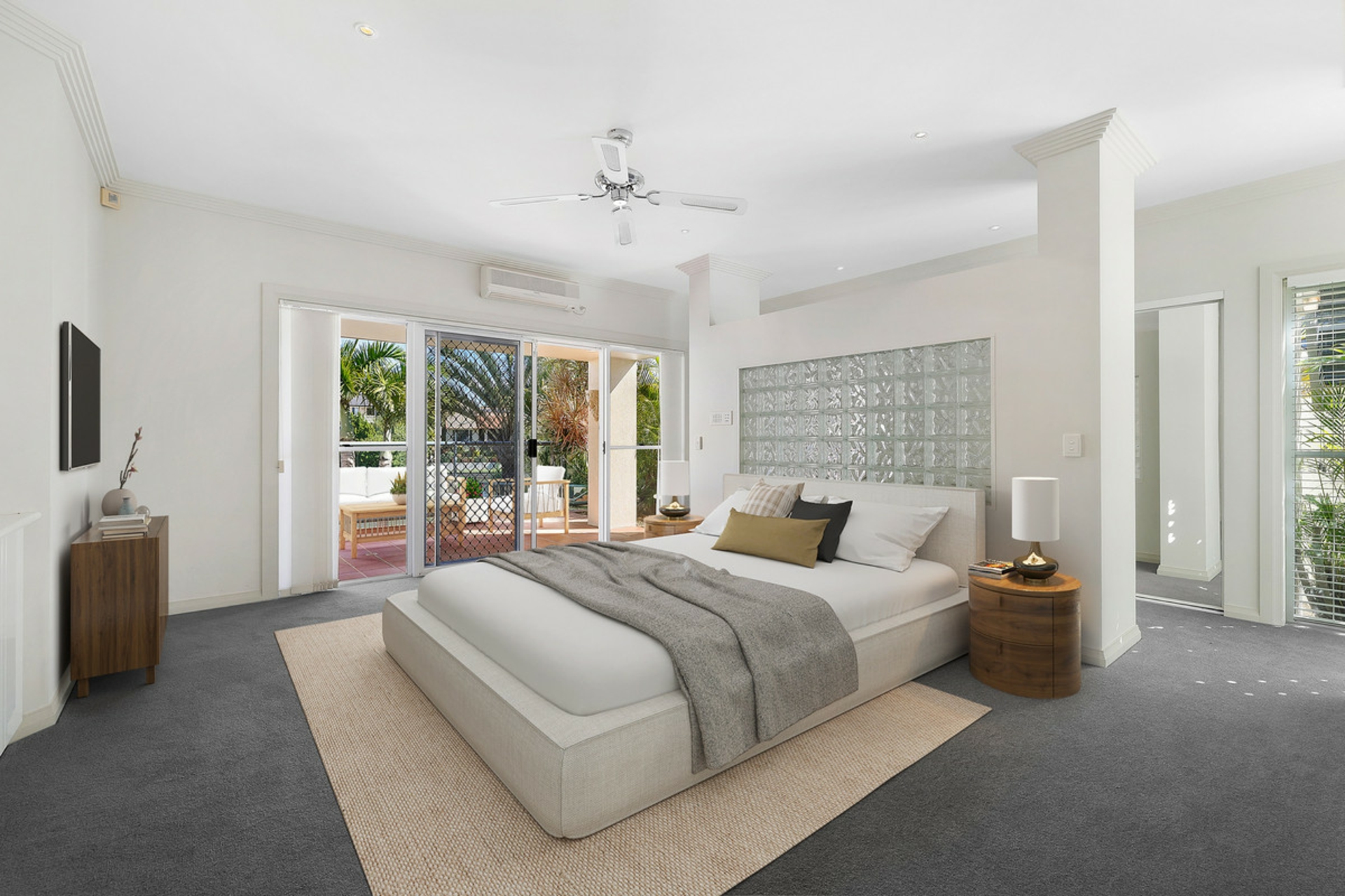 30 Kuranda Drive, ROBINA