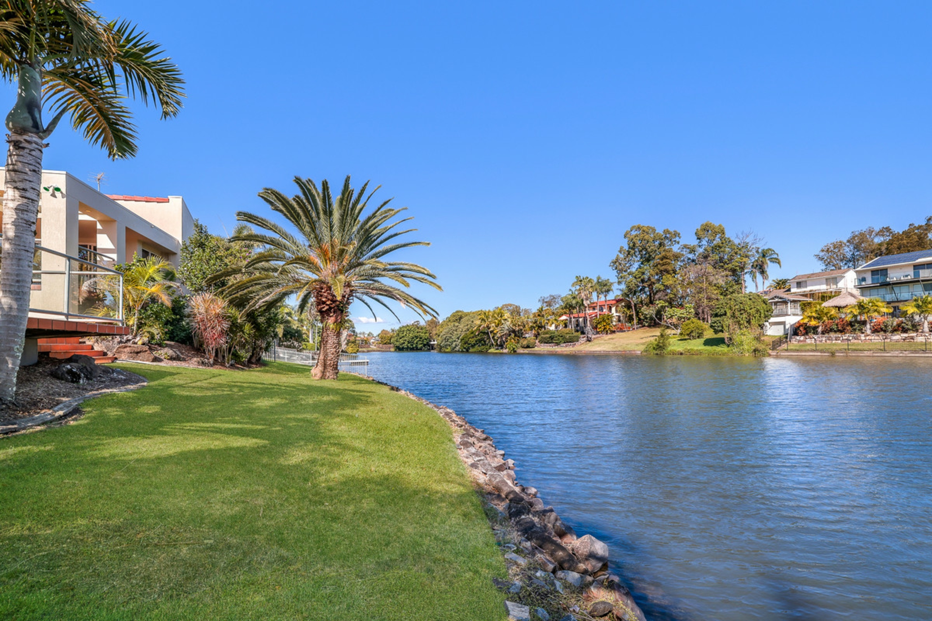 30 Kuranda Drive, ROBINA
