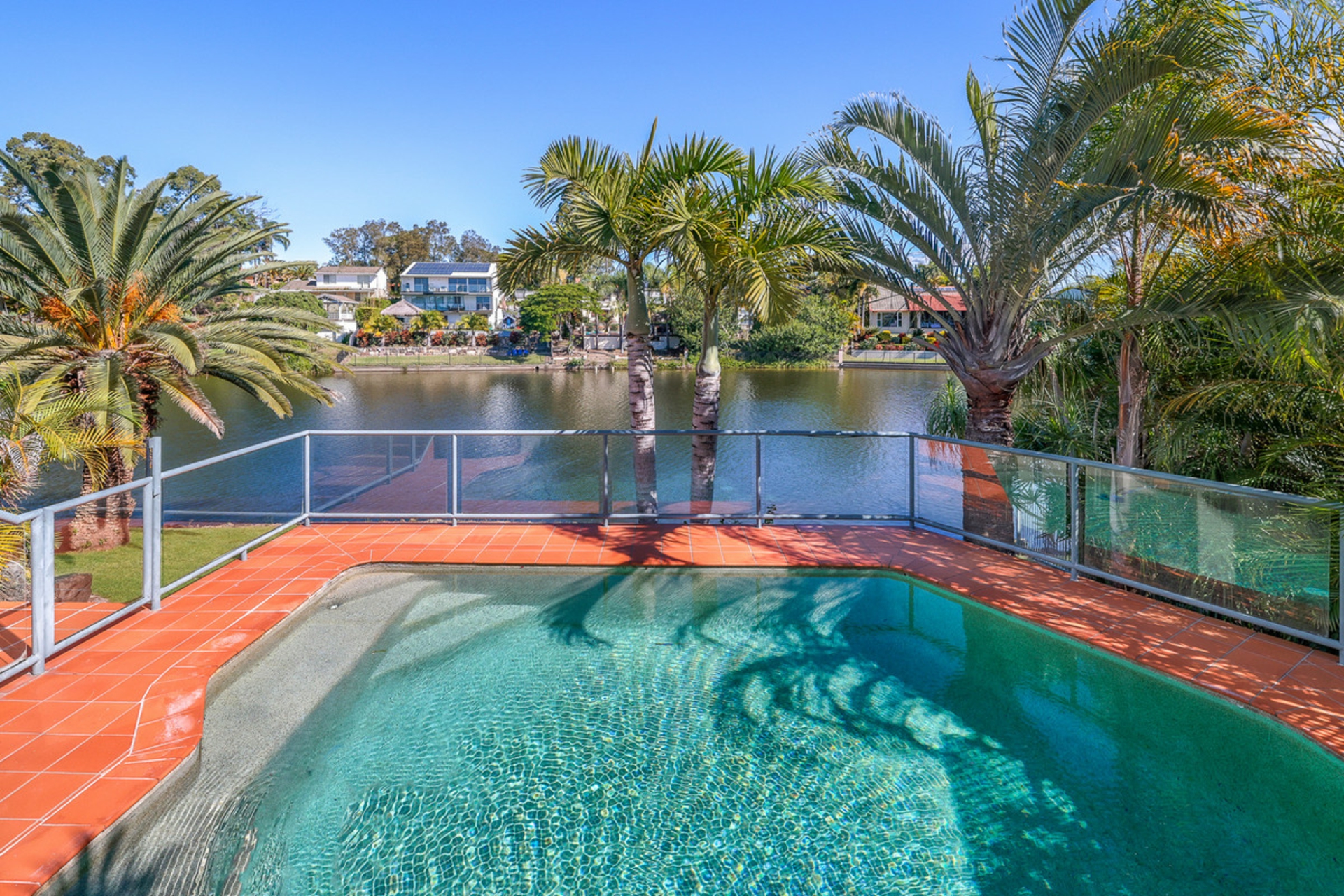 30 Kuranda Drive, ROBINA
