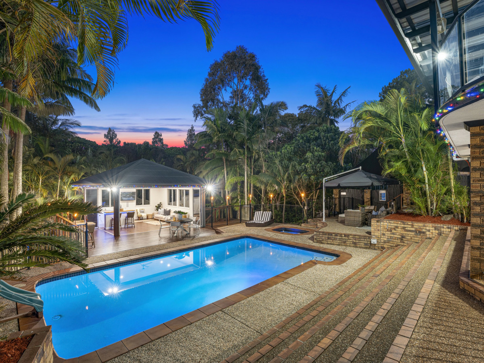 13 Edelsten Court Carrara QLD