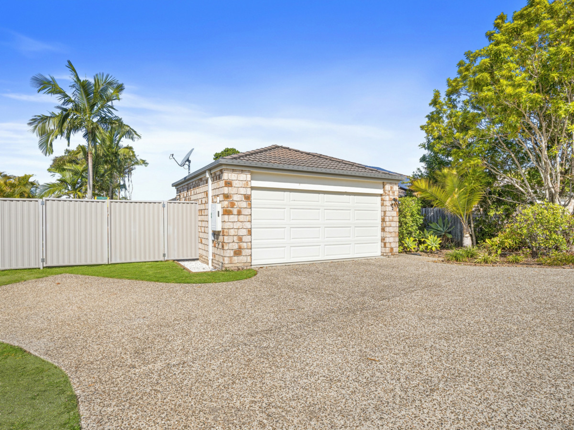 2/32 Bushgum Crescent, Upper Coomera