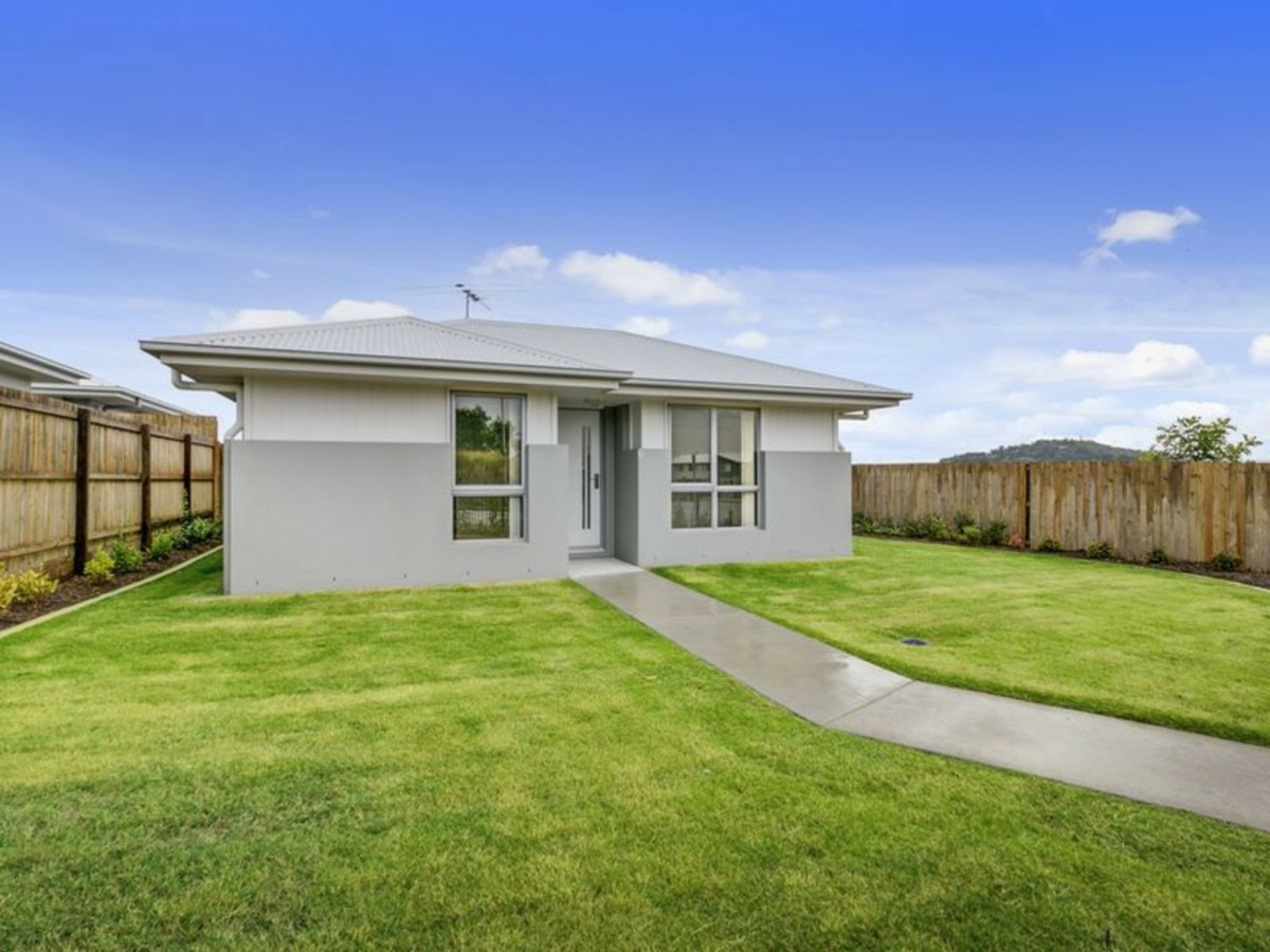1/2 Kay Street, PIMPAMA