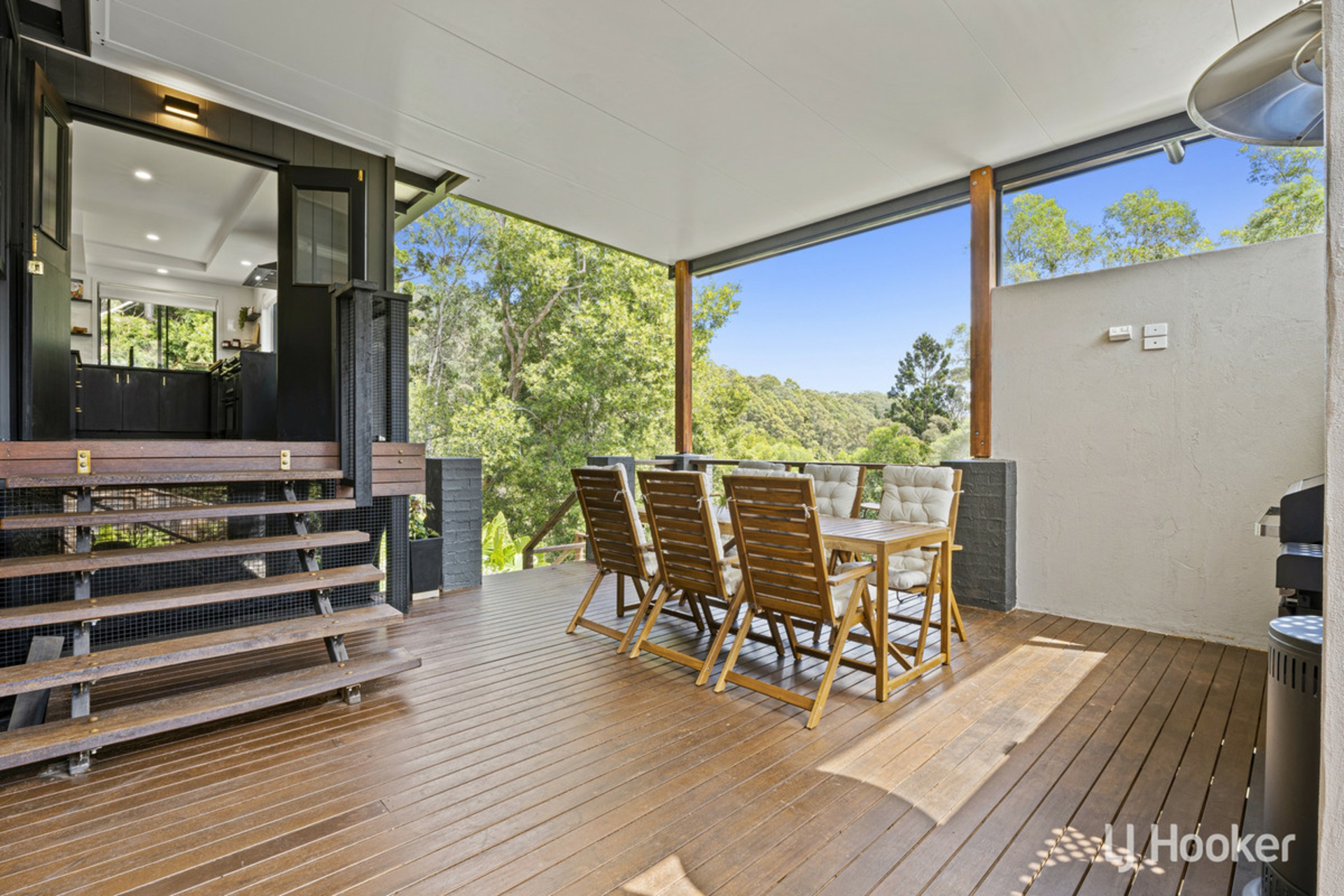 144 North Road, LOWER BEECHMONT