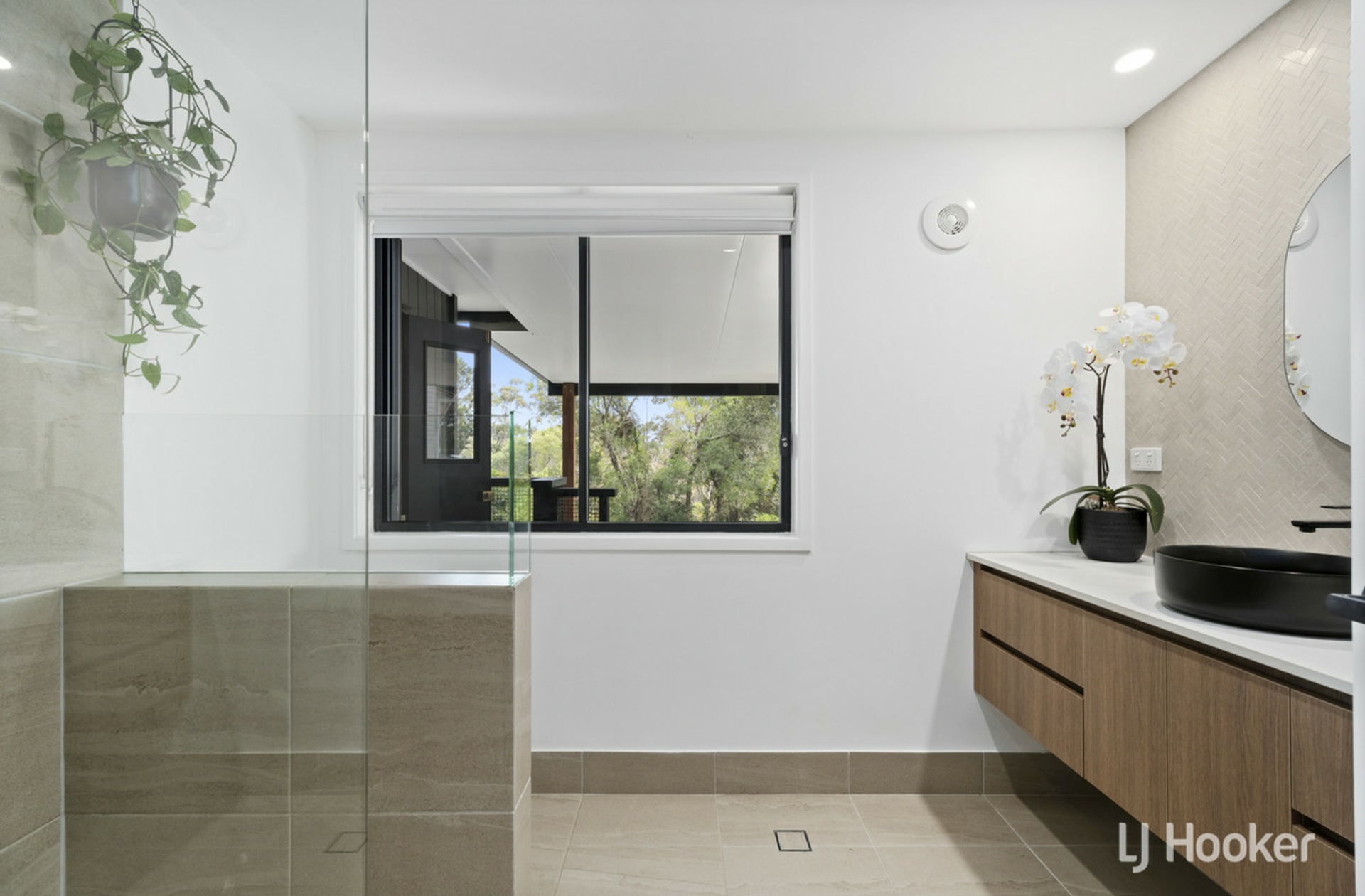 144 North Road, LOWER BEECHMONT